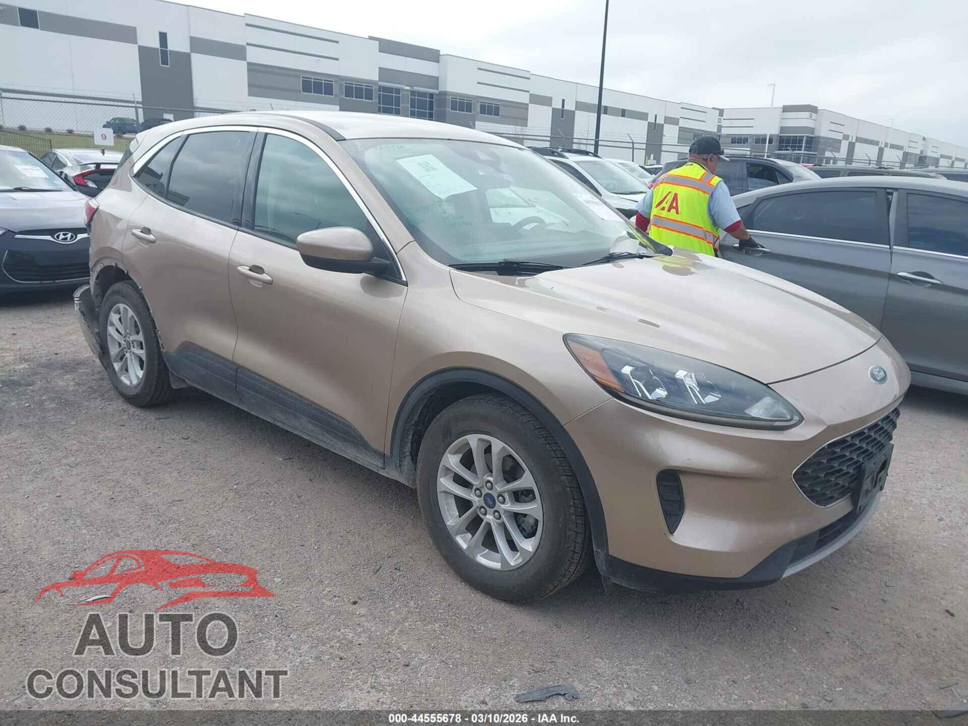 FORD ESCAPE 2020 - 1FMCU0G65LUA75913