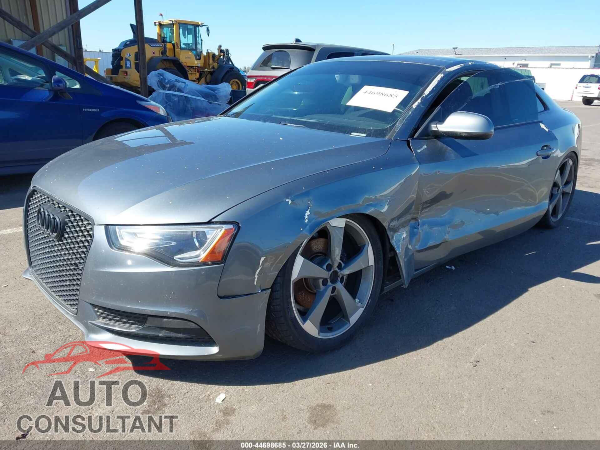 AUDI A5 2013 - WAULFAFR5DA010155