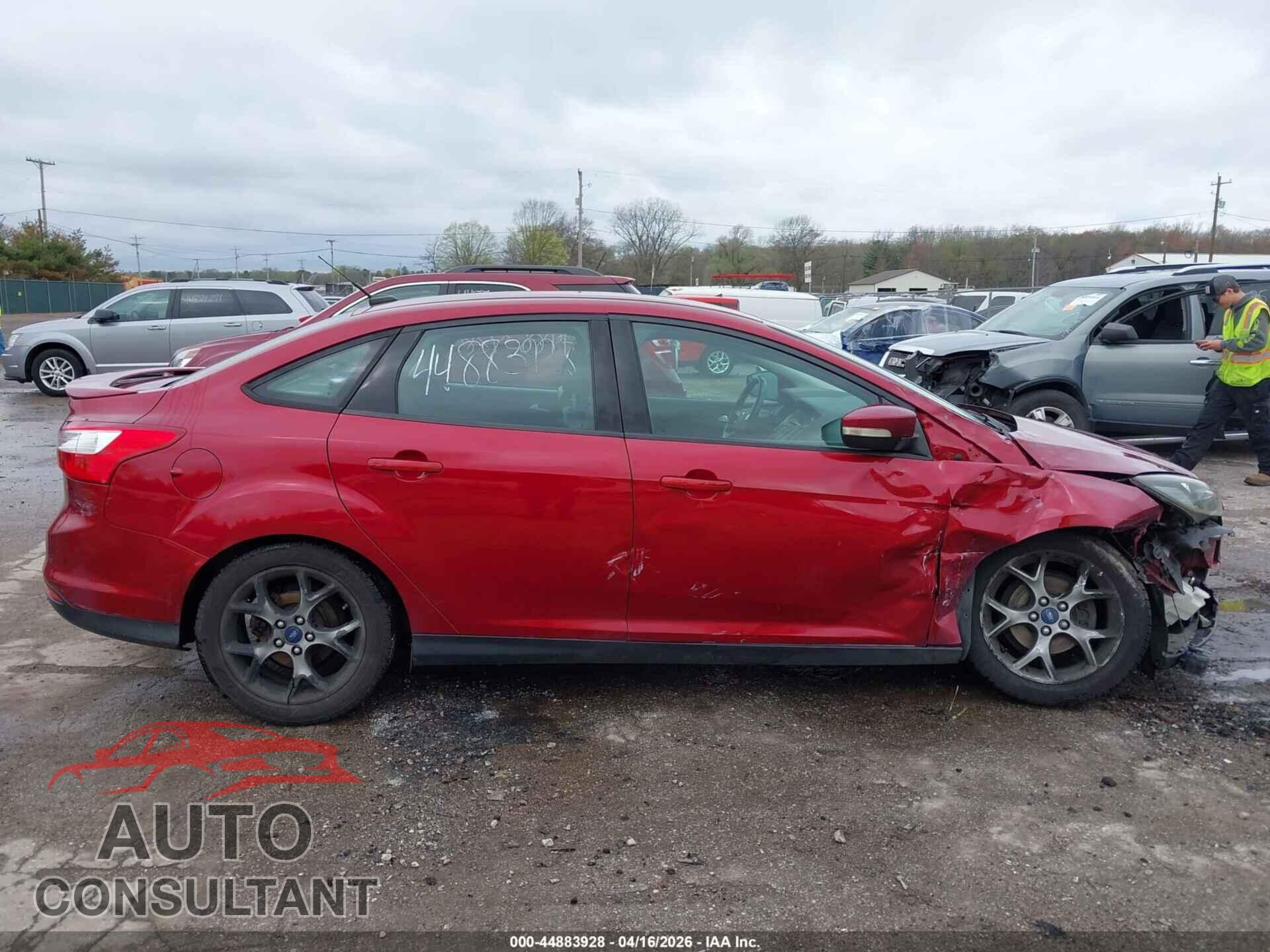 FORD FOCUS 2014 - 1FADP3F28EL181433