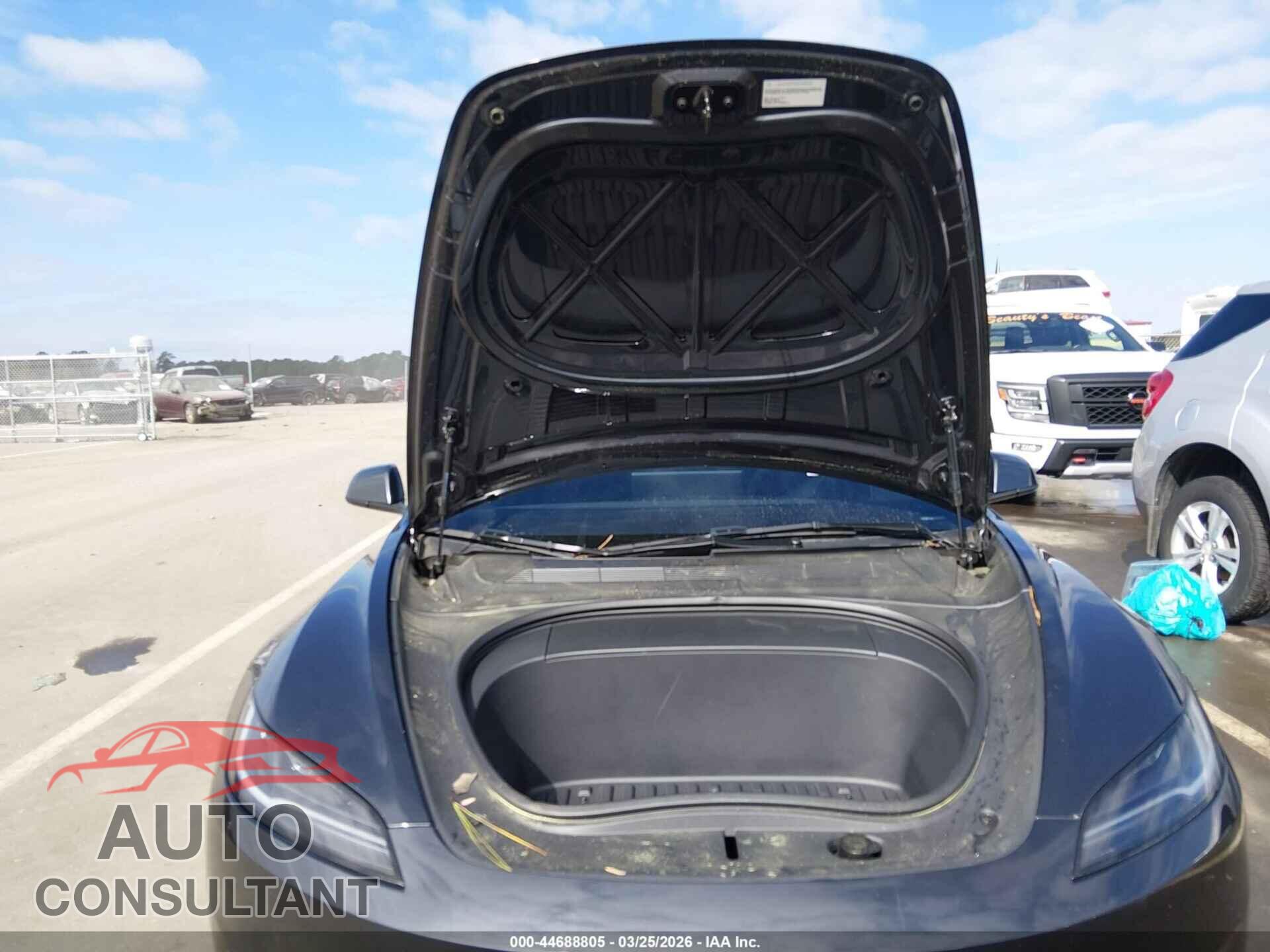 TESLA MODEL 3 2024 - 5YJ3E1EA1RF721920
