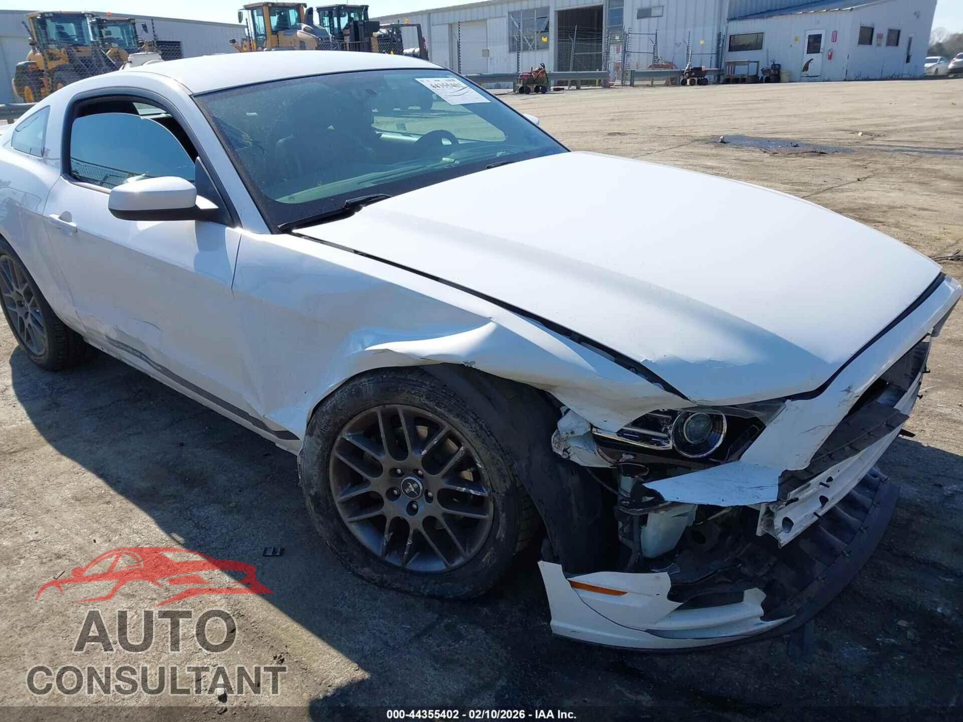 FORD MUSTANG 2014 - 1ZVBP8AM1E5243473