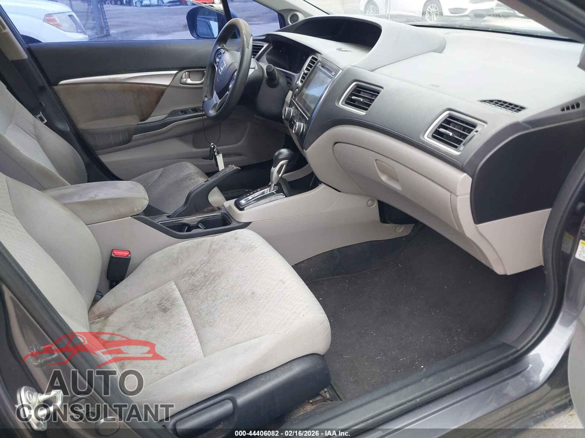 HONDA CIVIC 2015 - 19XFB2F86FE038765