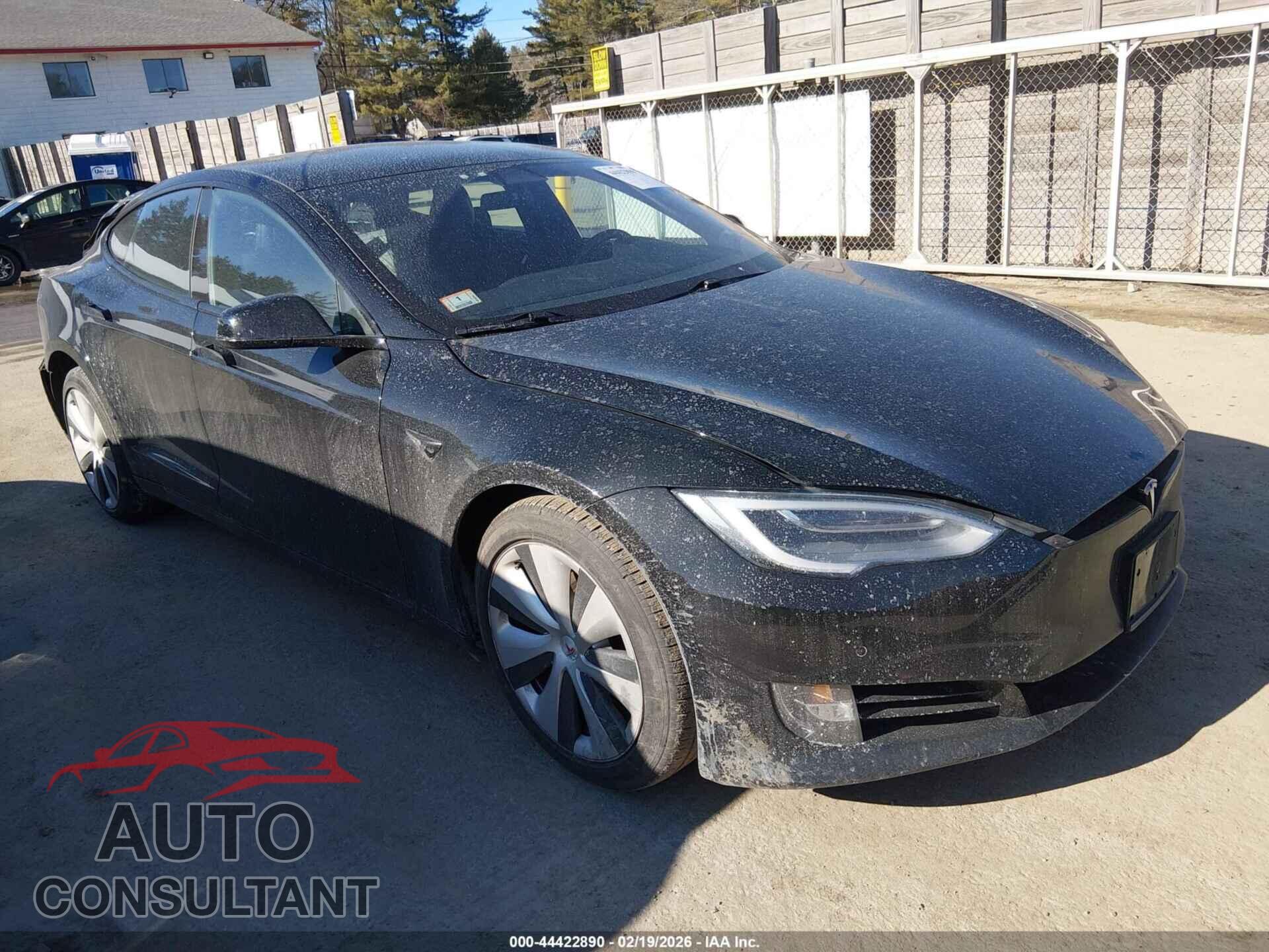 TESLA MODEL S 2021 - 5YJSA1E2XMF426534