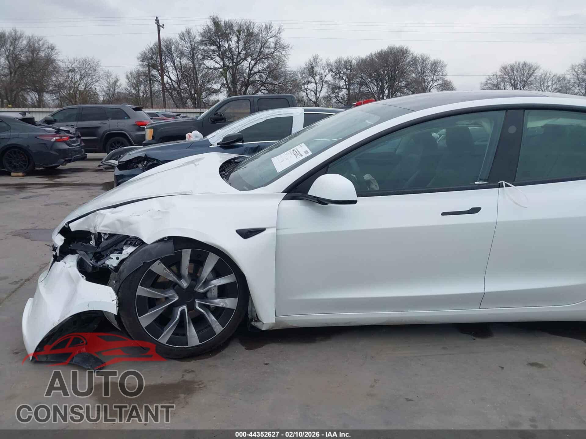 TESLA MODEL 3 2024 - 5YJ3E1EB8RF736018