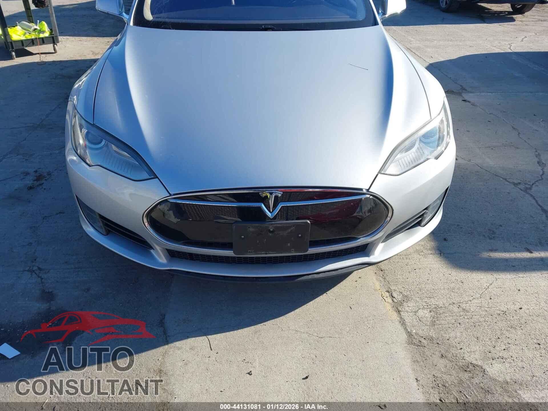 TESLA MODEL S 2012 - 5YJSA1DP2CFP02801