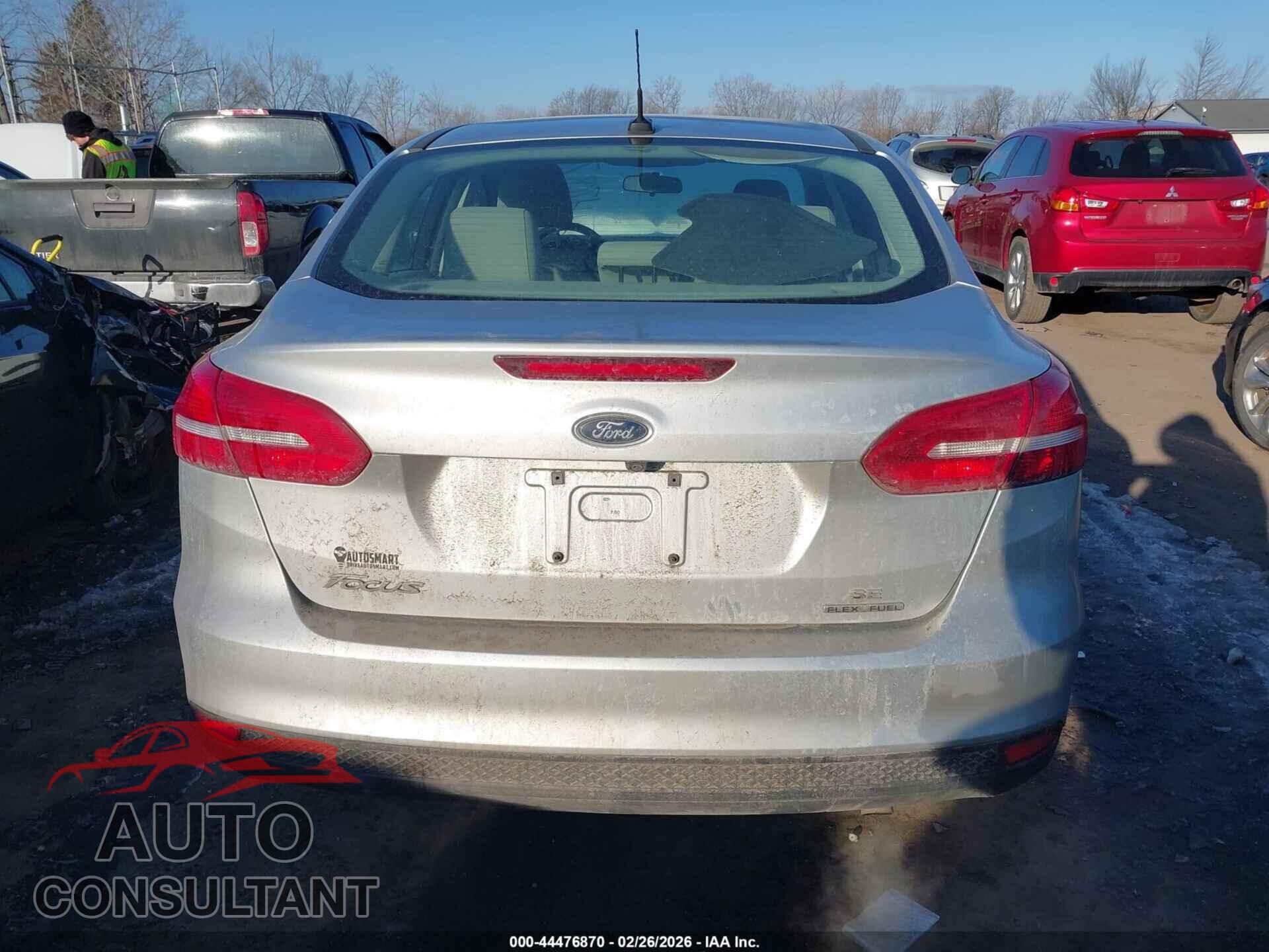 FORD FOCUS 2015 - 1FADP3F22FL207803