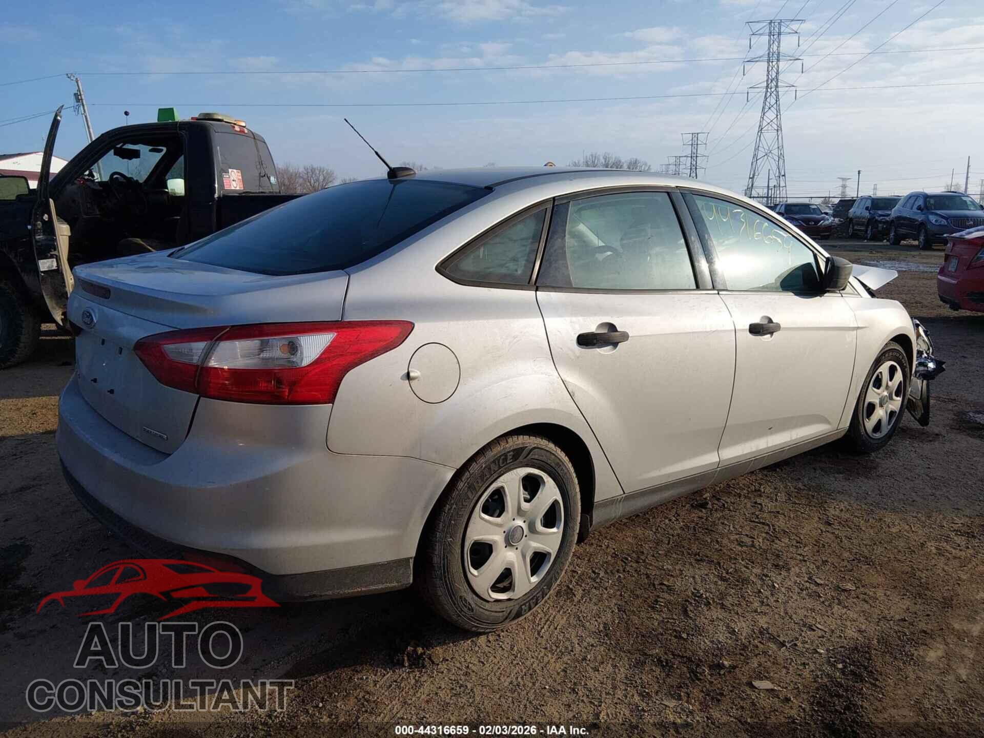 FORD FOCUS 2014 - 1FADP3E29EL370948
