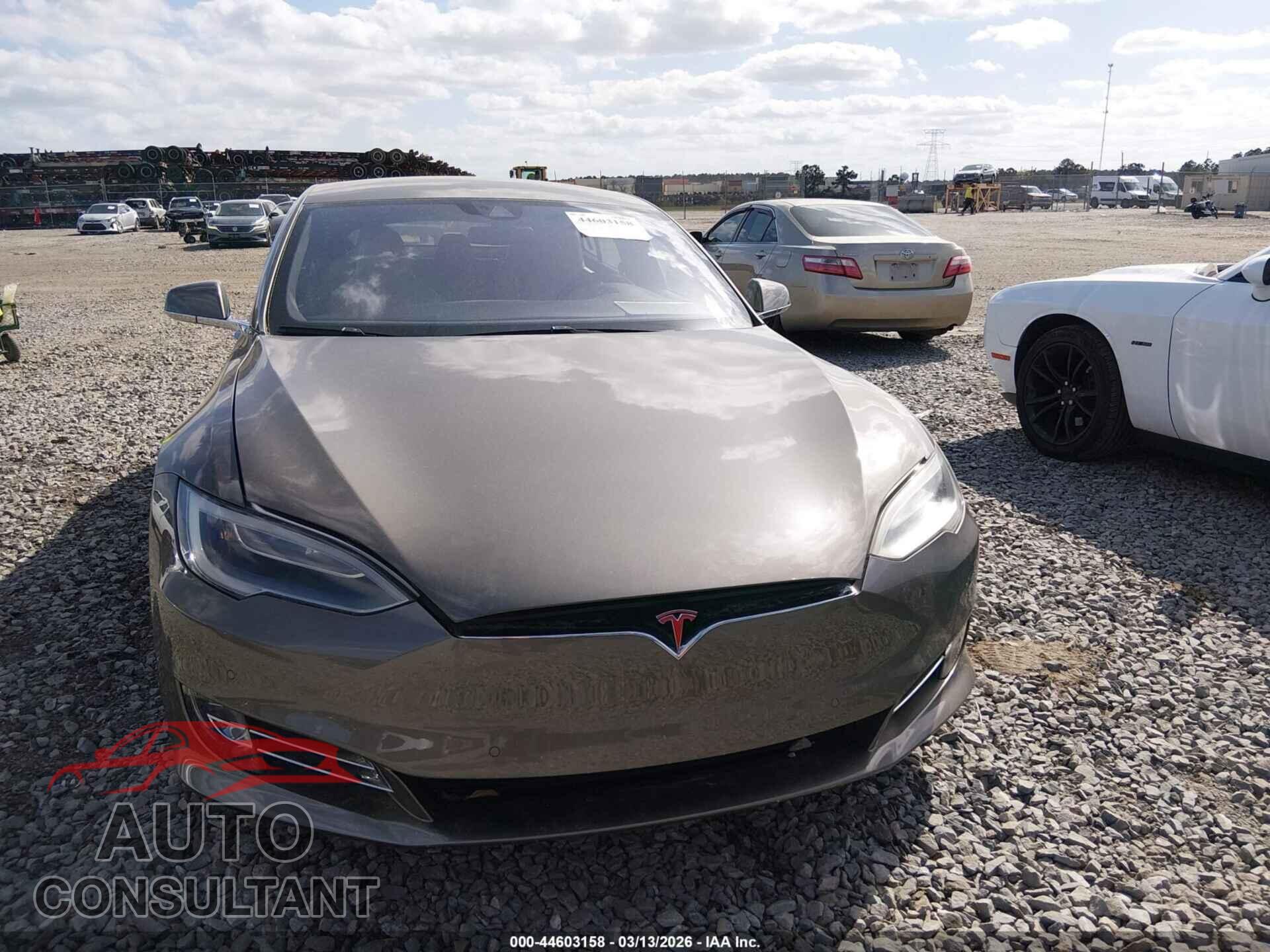 TESLA MODEL S 2016 - 5YJSA1E19GF157437