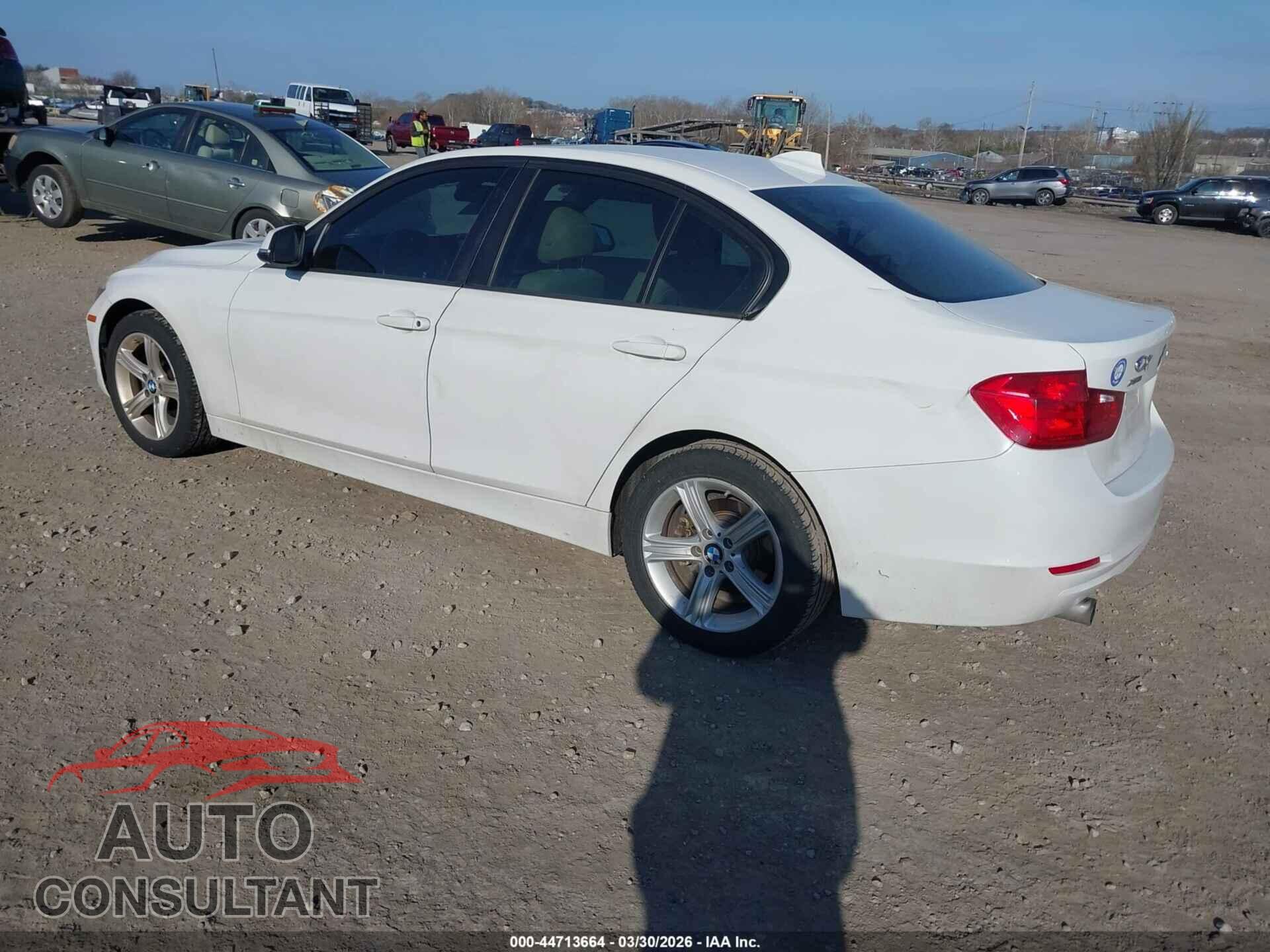 BMW 320I 2014 - WBA3C3G57ENS67005