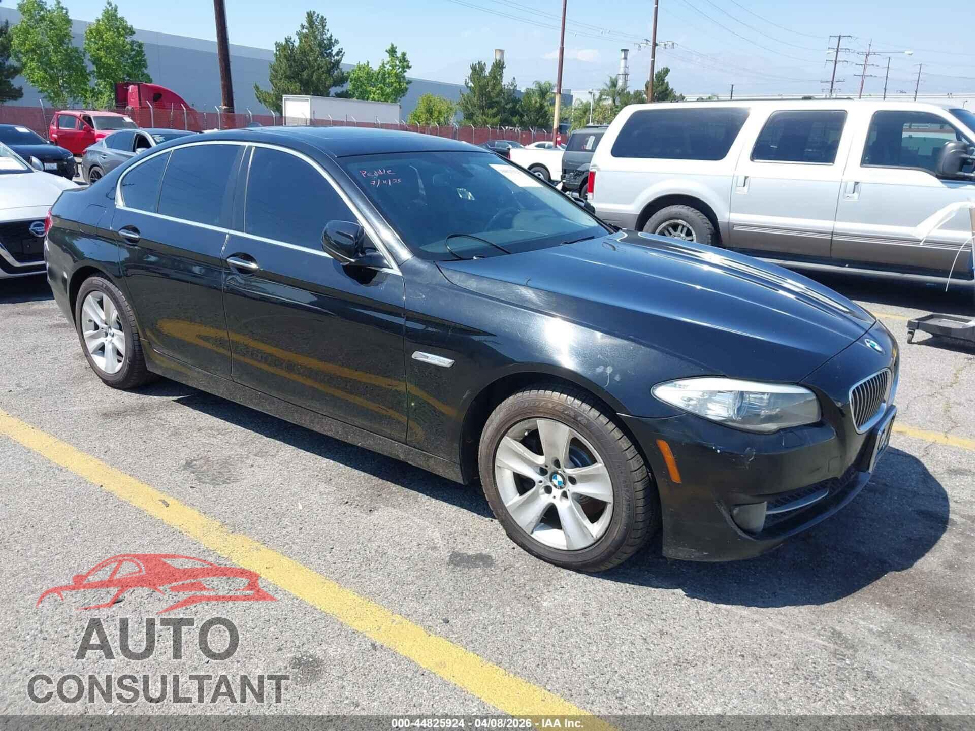 BMW 528I 2013 - WBAXG5C53DDY32281