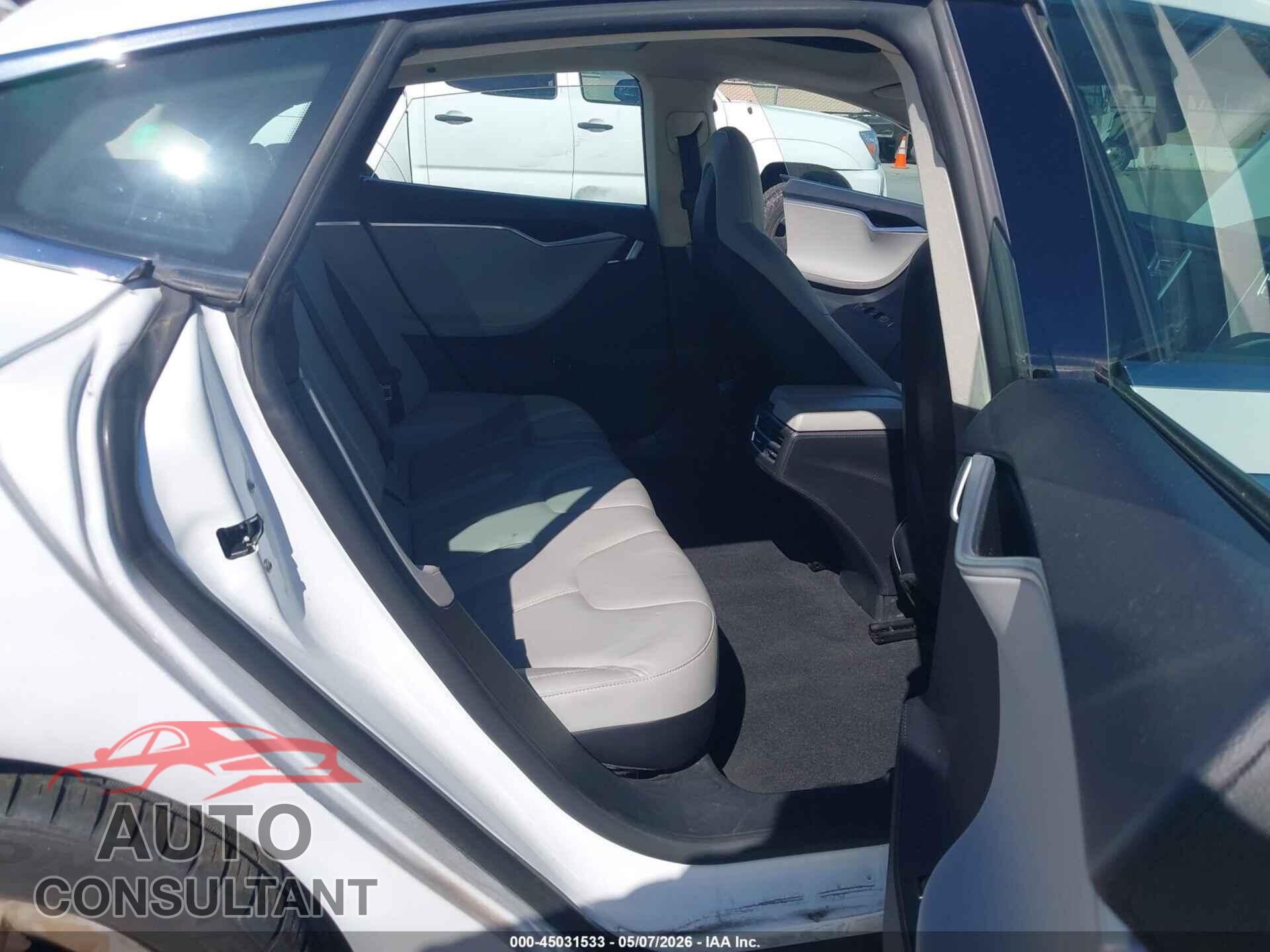 TESLA MODEL S 2013 - 5YJSA1DP6DFP22342