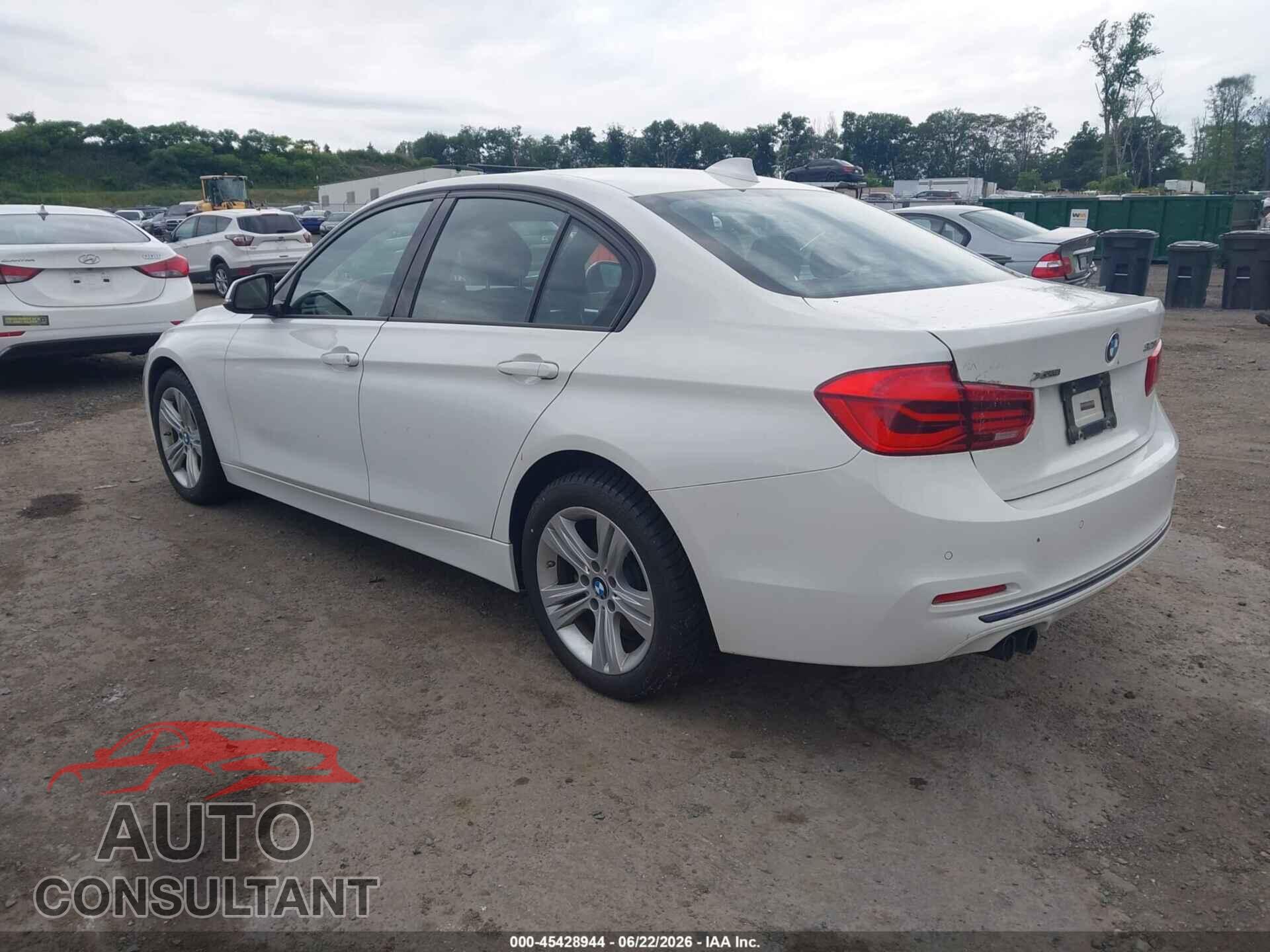 BMW 328I 2016 - WBA8E3G56GNU00064