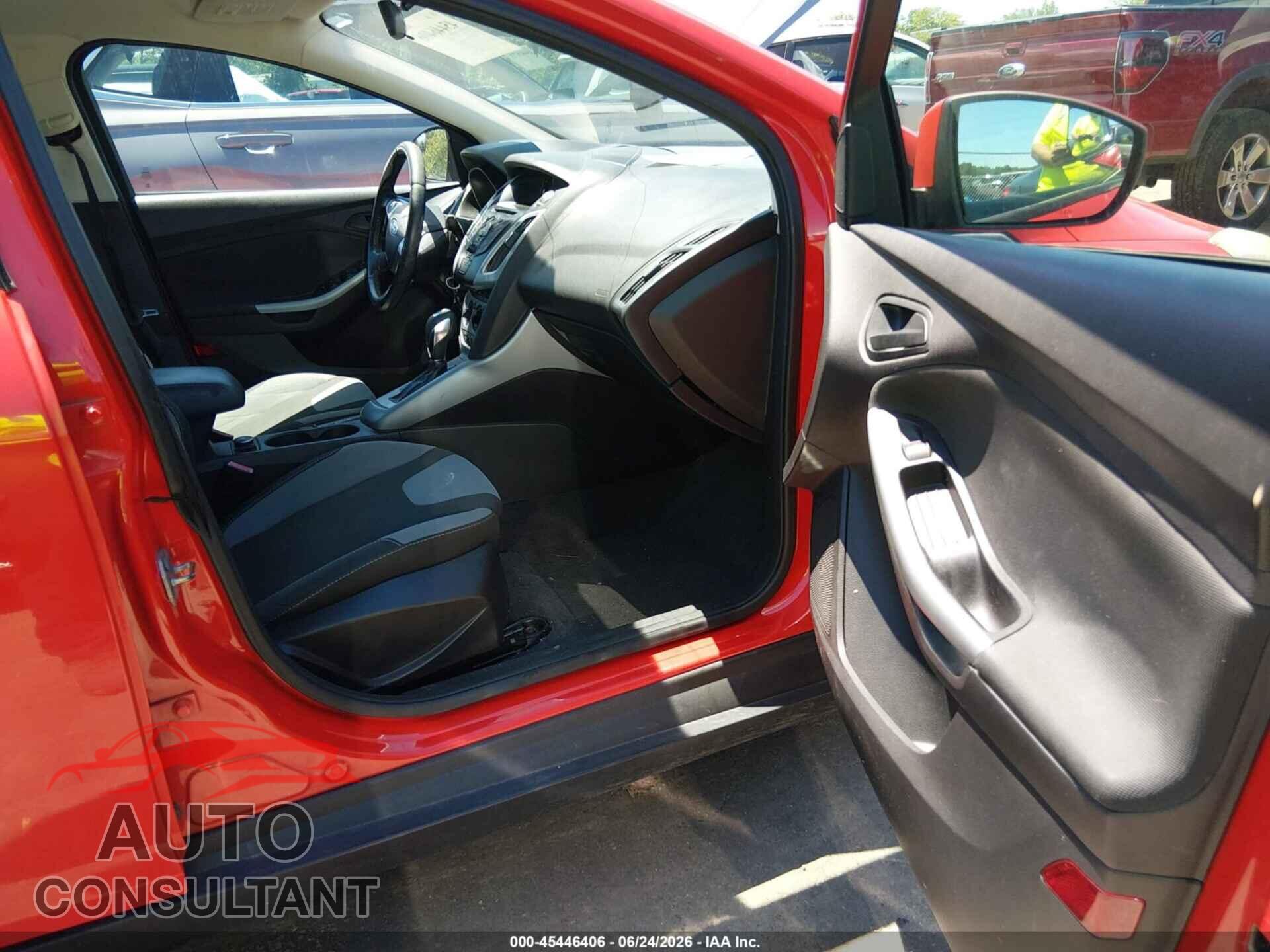 FORD FOCUS 2012 - 1FAHP3F24CL138822