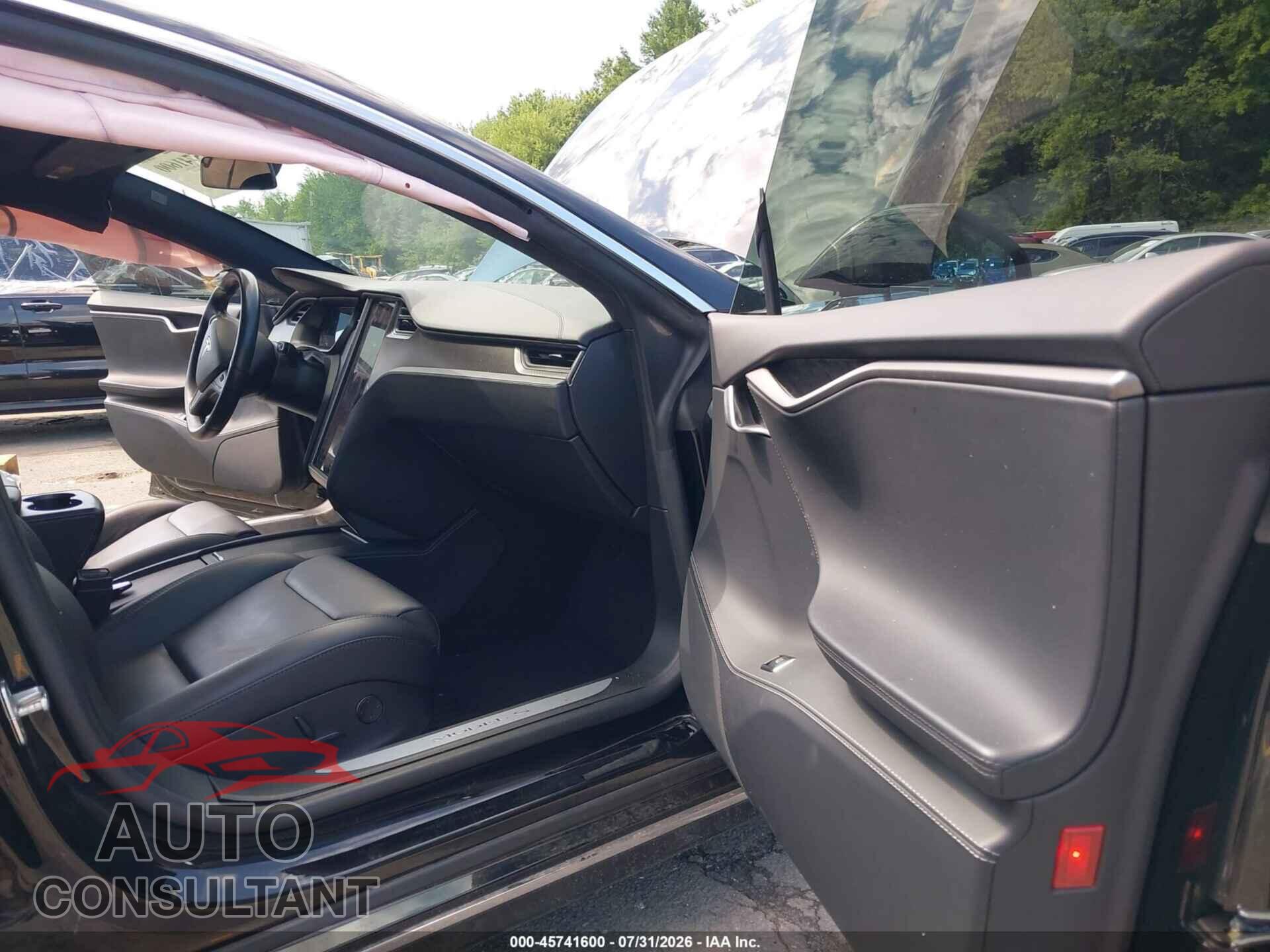 TESLA MODEL S 2018 - 5YJSA1E24JF277825