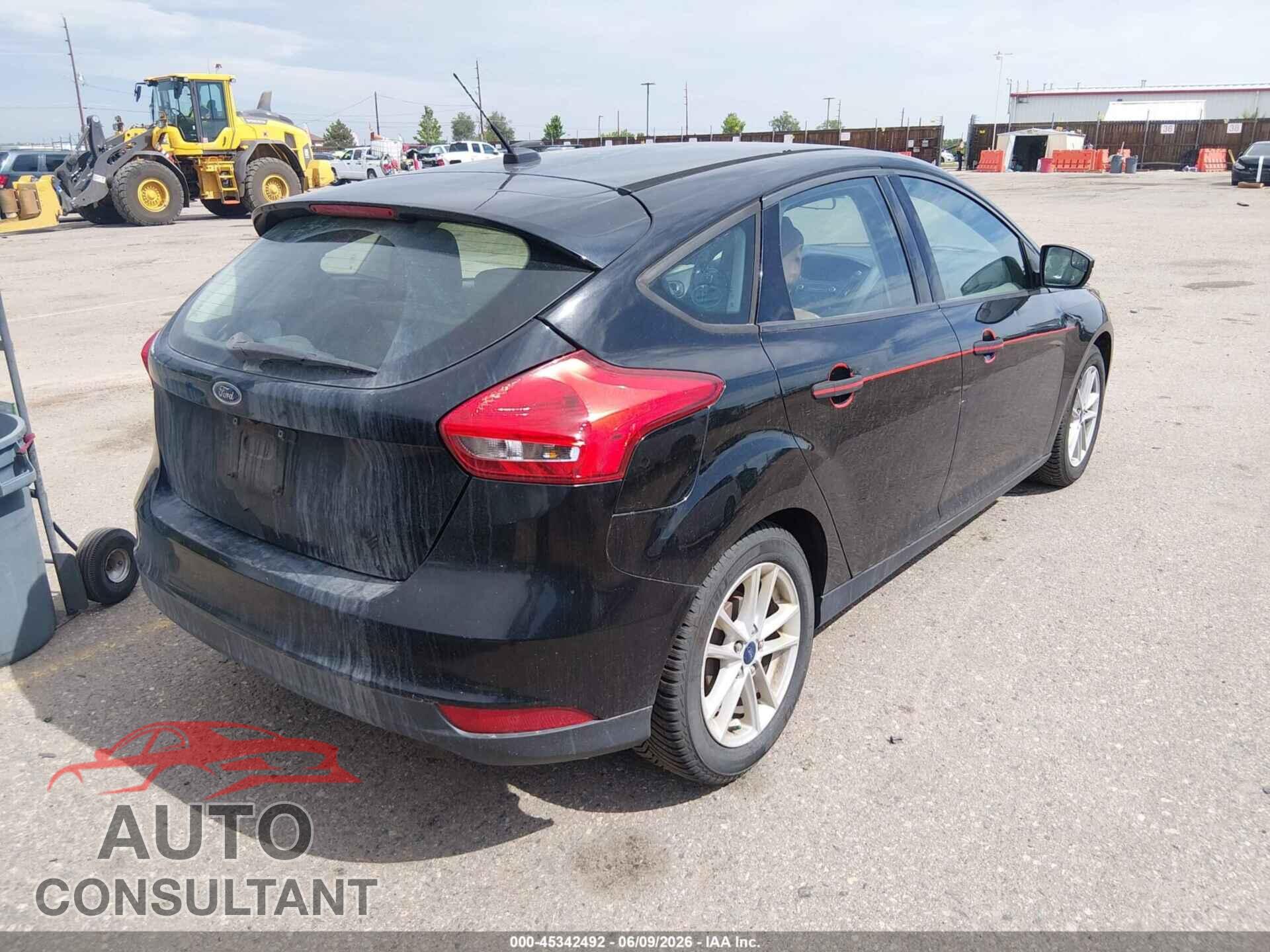 FORD FOCUS 2017 - 1FADP3K29HL224848