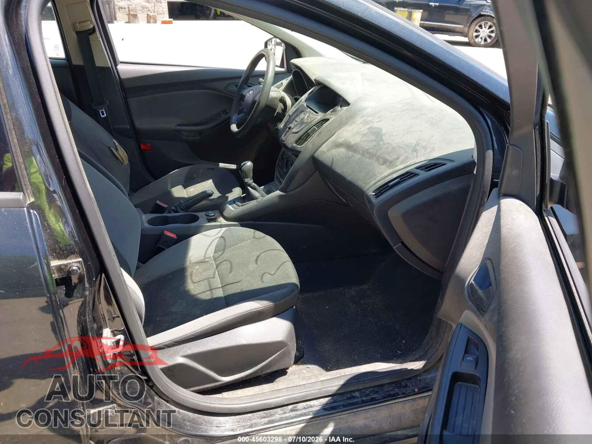 FORD FOCUS 2014 - 1FADP3E28EL201617
