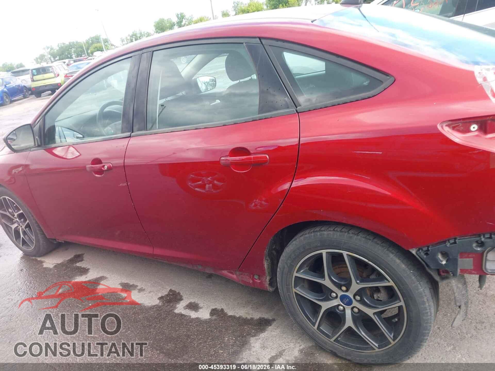 FORD FOCUS 2017 - 1FADP3H24HL295351