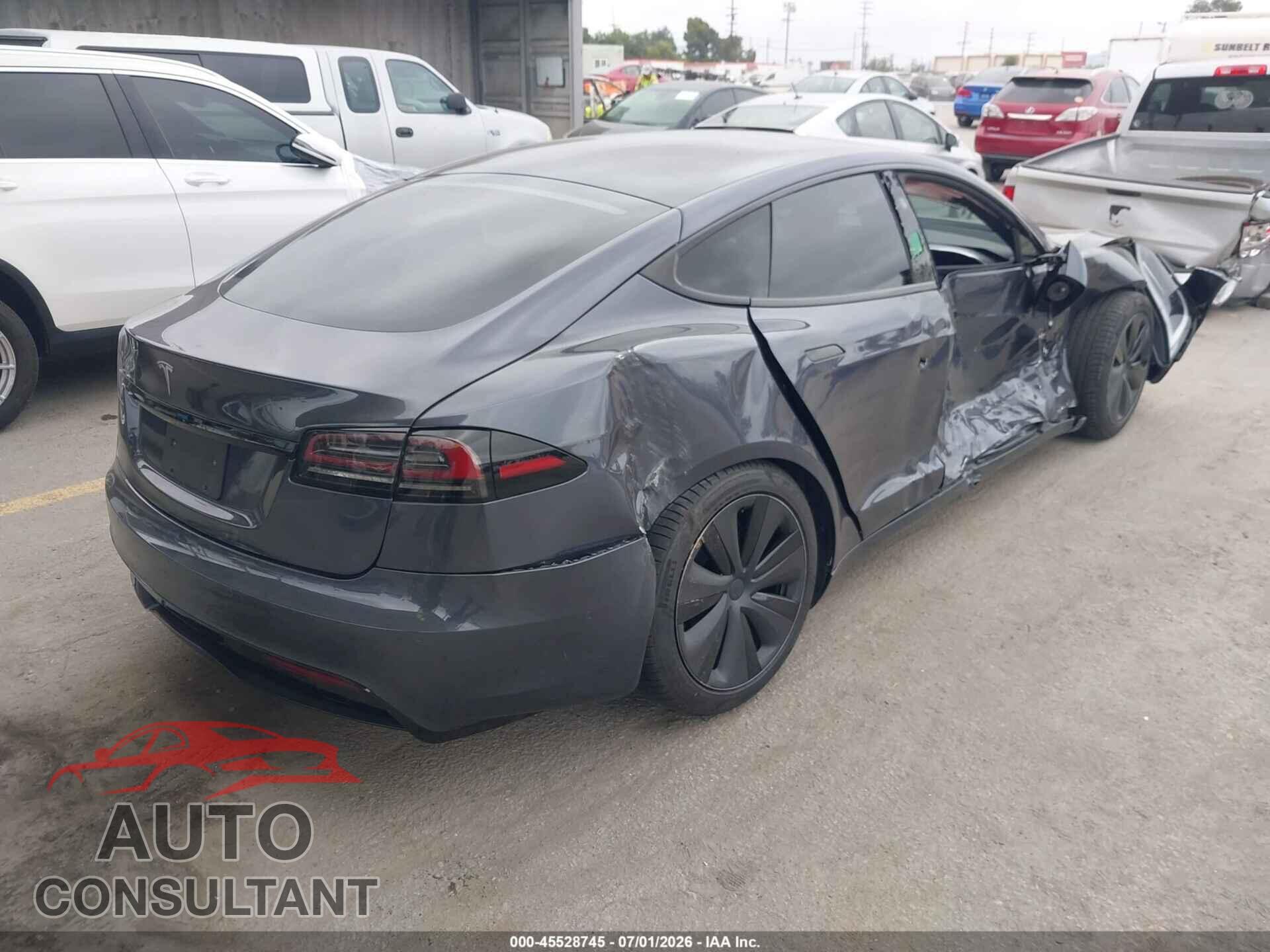 TESLA MODEL S 2022 - 5YJSA1E5XNF477821