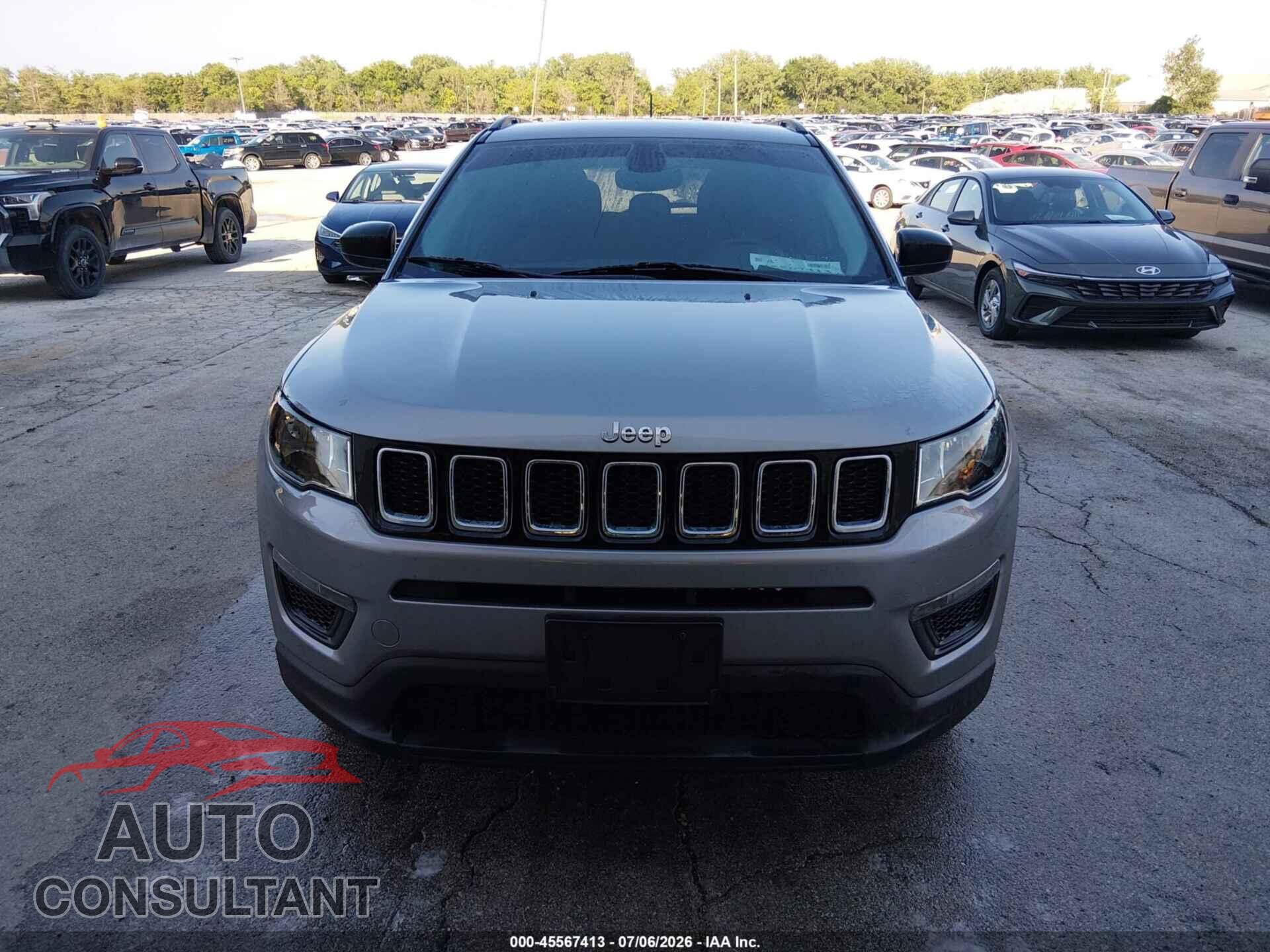 JEEP COMPASS 2018 - 3C4NJCAB8JT357841