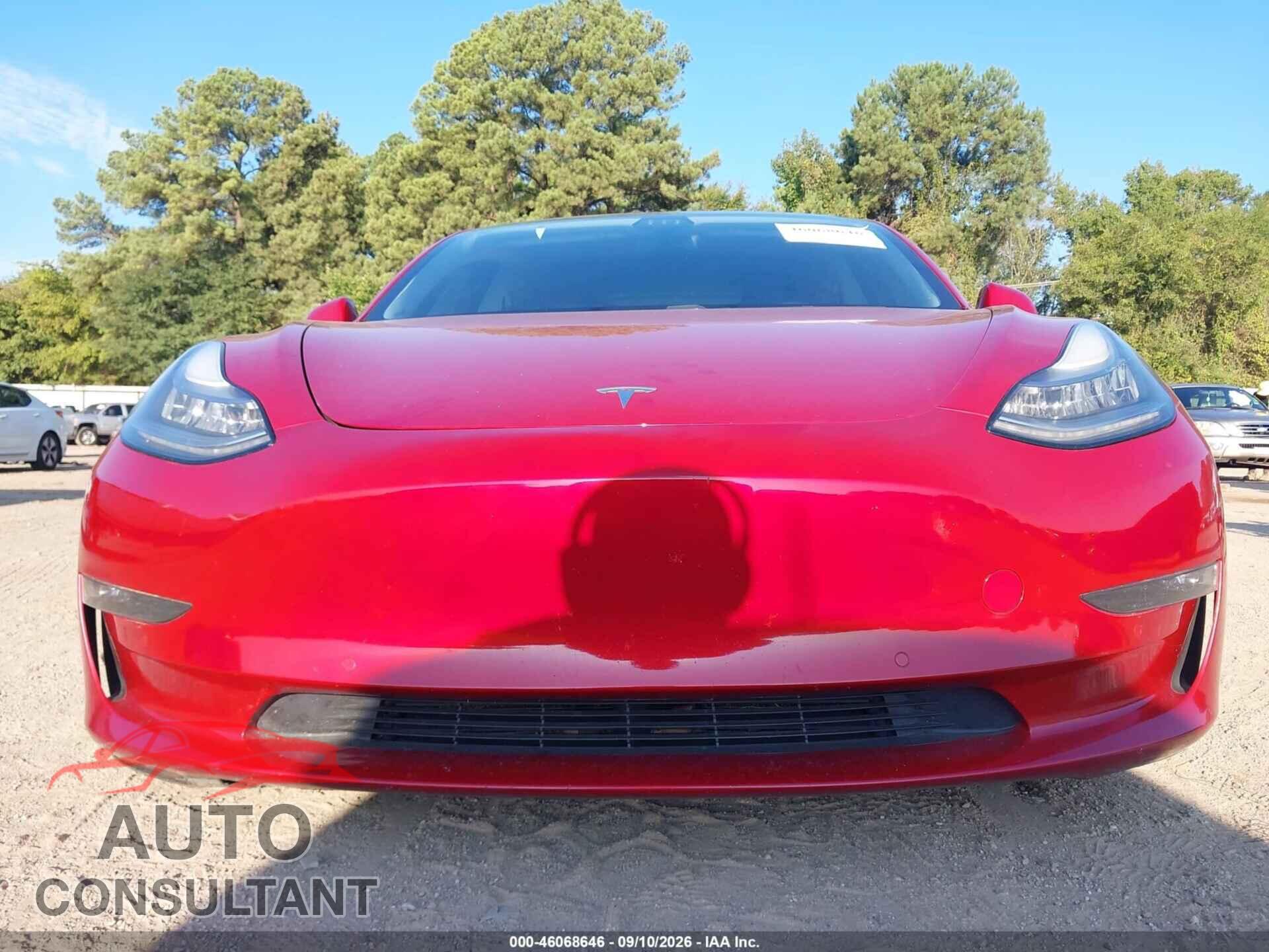 TESLA MODEL 3 2018 - 5YJ3E1EA5JF005302