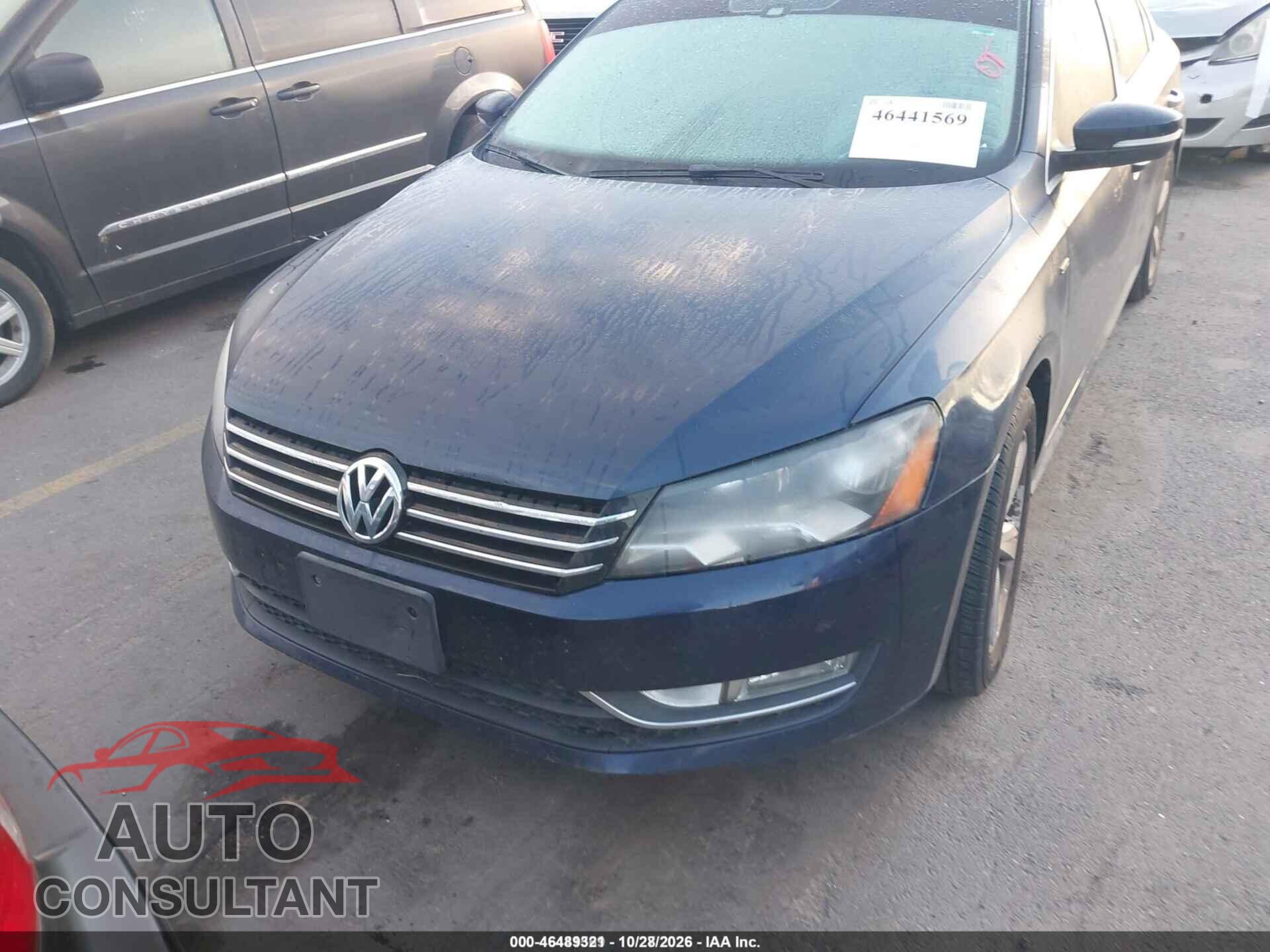 VOLKSWAGEN PASSAT 2015 - 1VWAT7A35FC107627