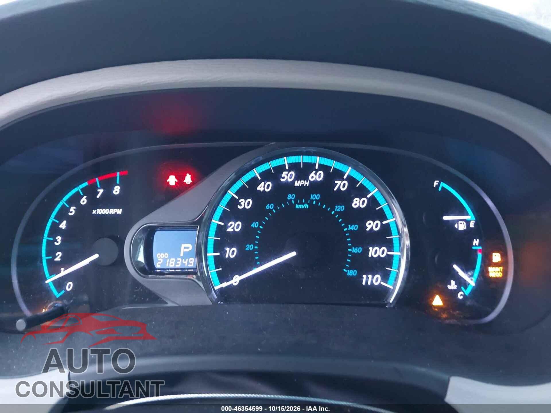 TOYOTA SIENNA 2011 - 5TDYK3DC5BS066143