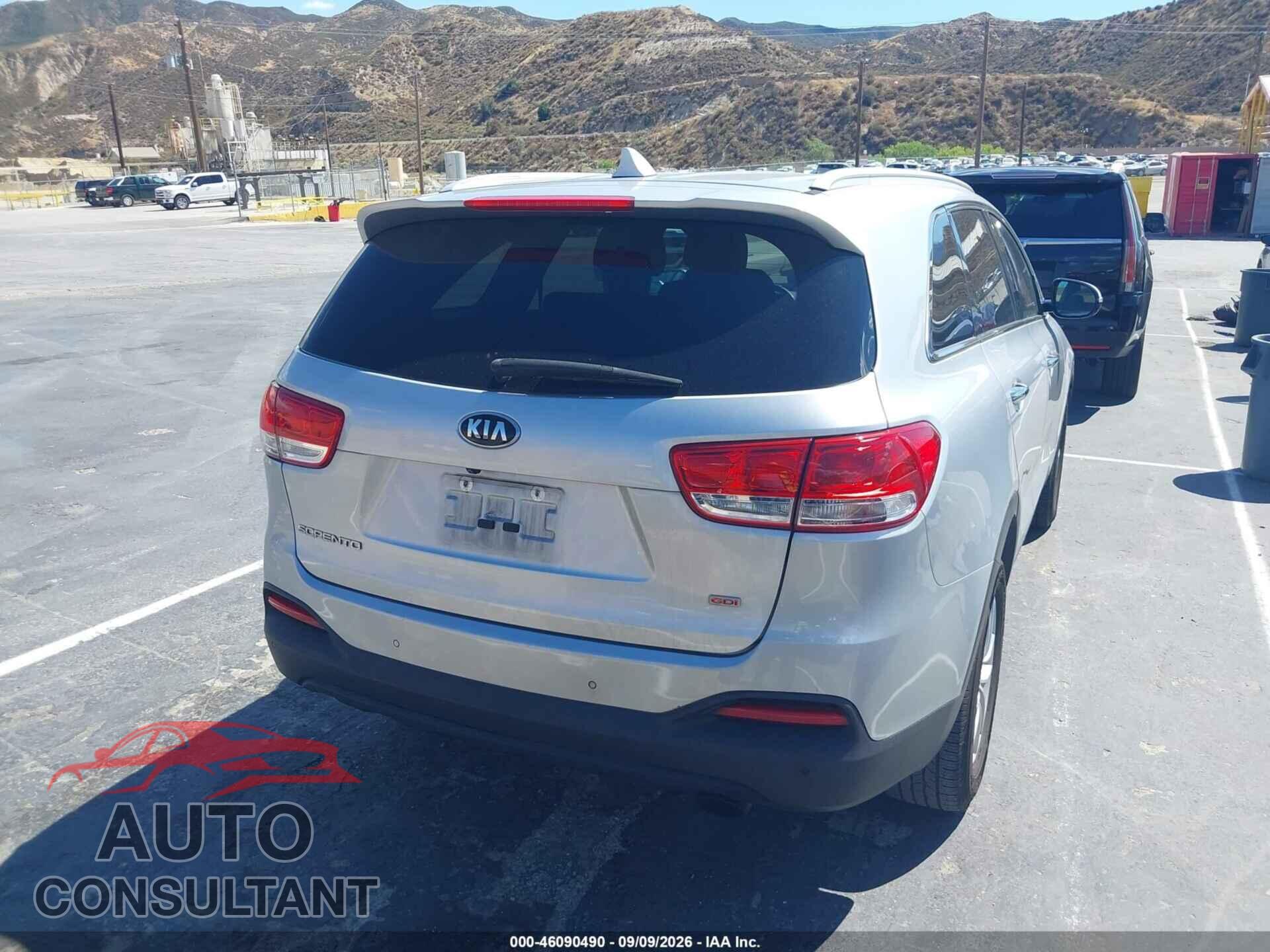 KIA SORENTO 2017 - 5XYPG4A36HG264355