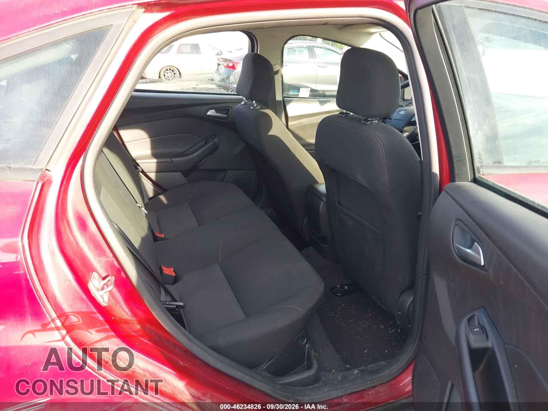 FORD FOCUS 2017 - 1FADP3F27HL203376