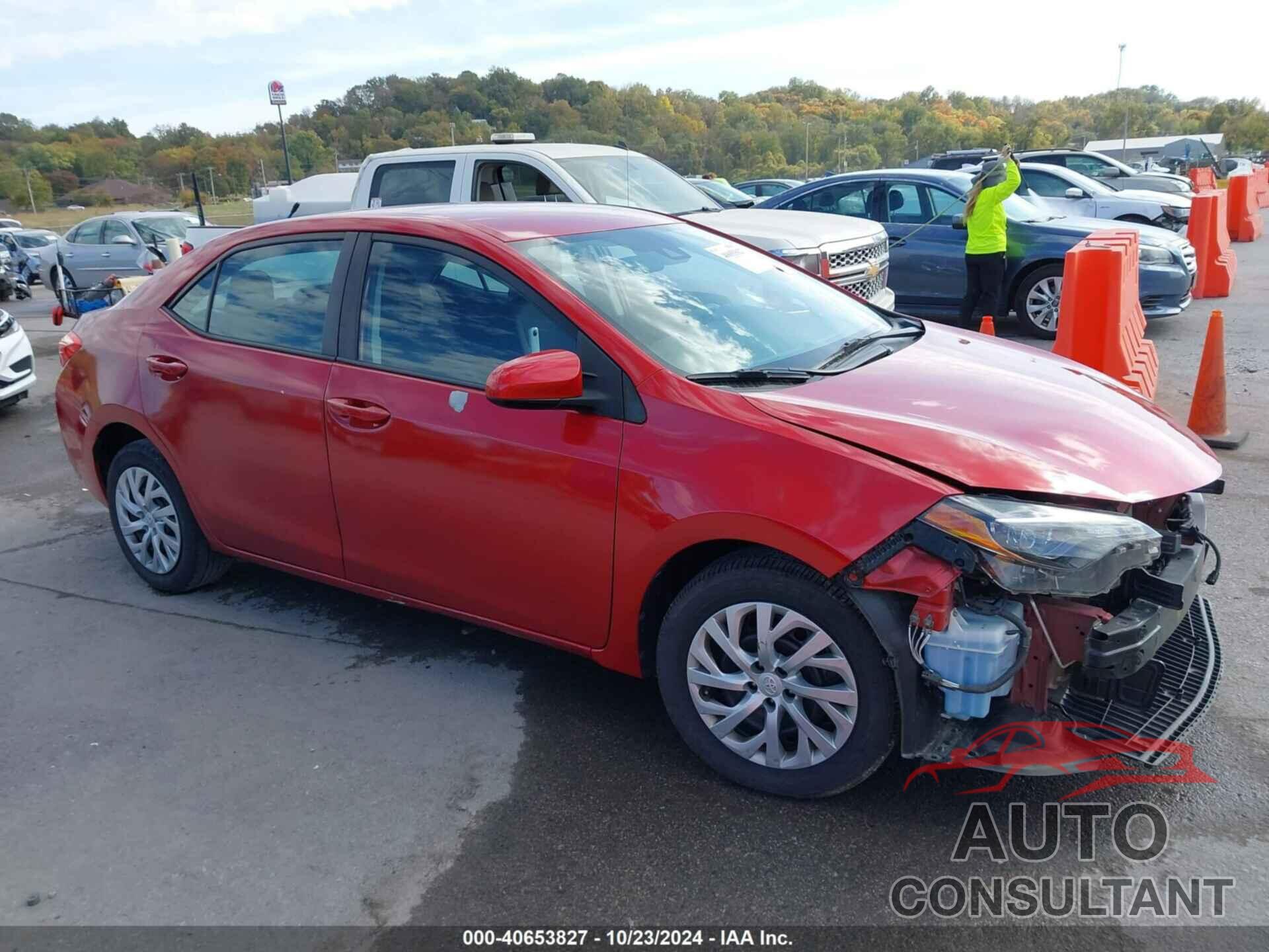 TOYOTA COROLLA 2018 - 5YFBURHEXJP800037