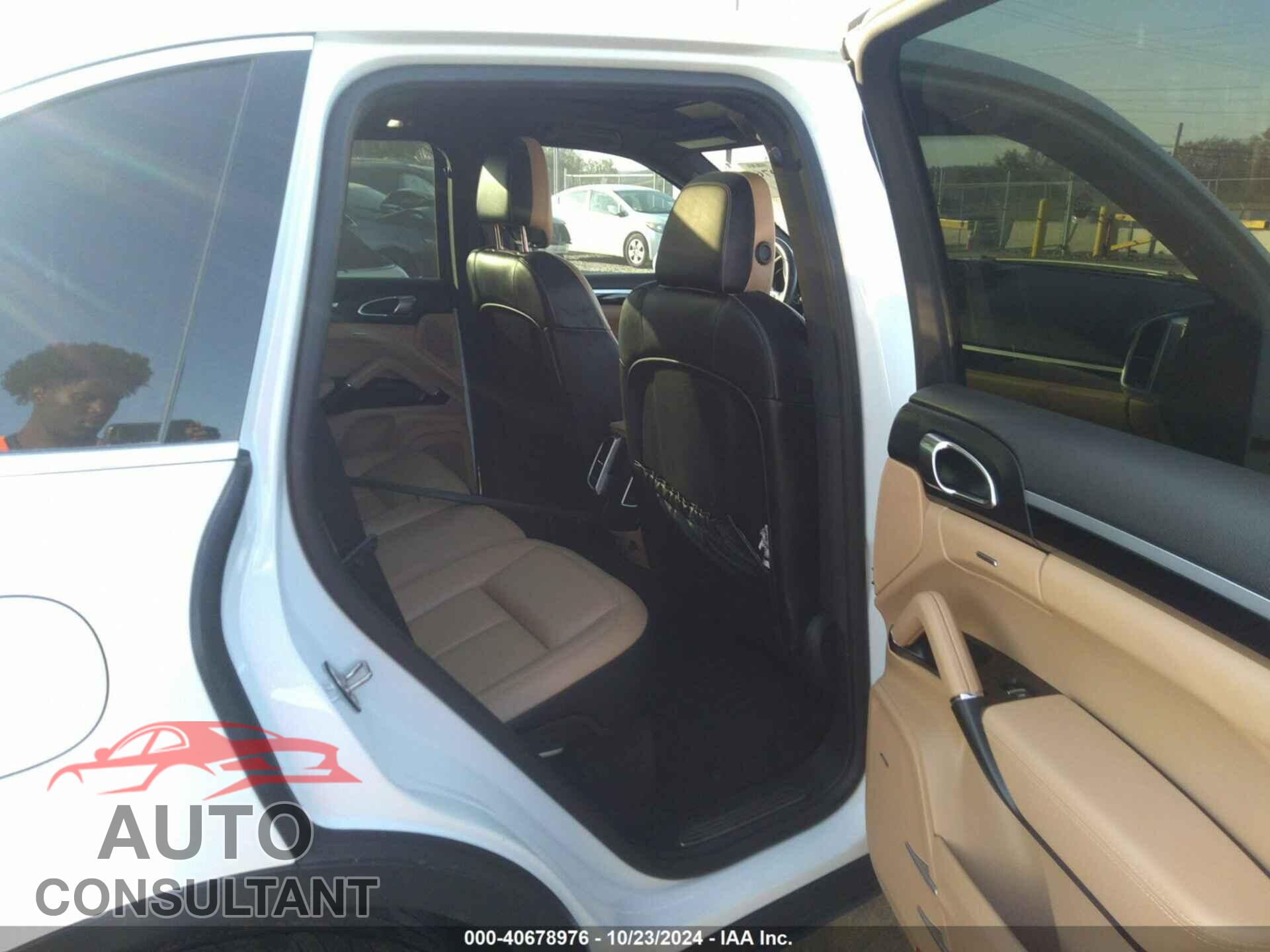 PORSCHE CAYENNE 2016 - WP1AA2A28GLA08691