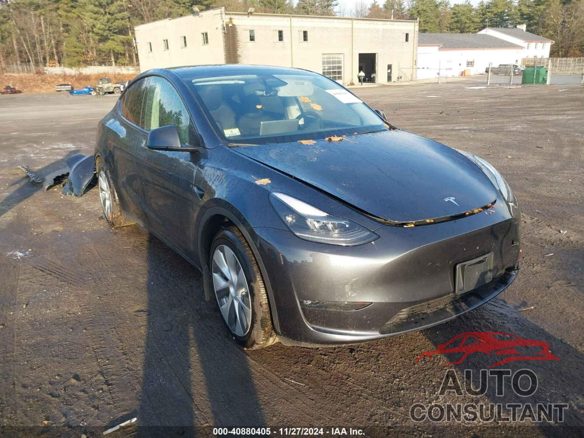 TESLA MODEL Y 2024 - 7SAYGAEE8RF063471