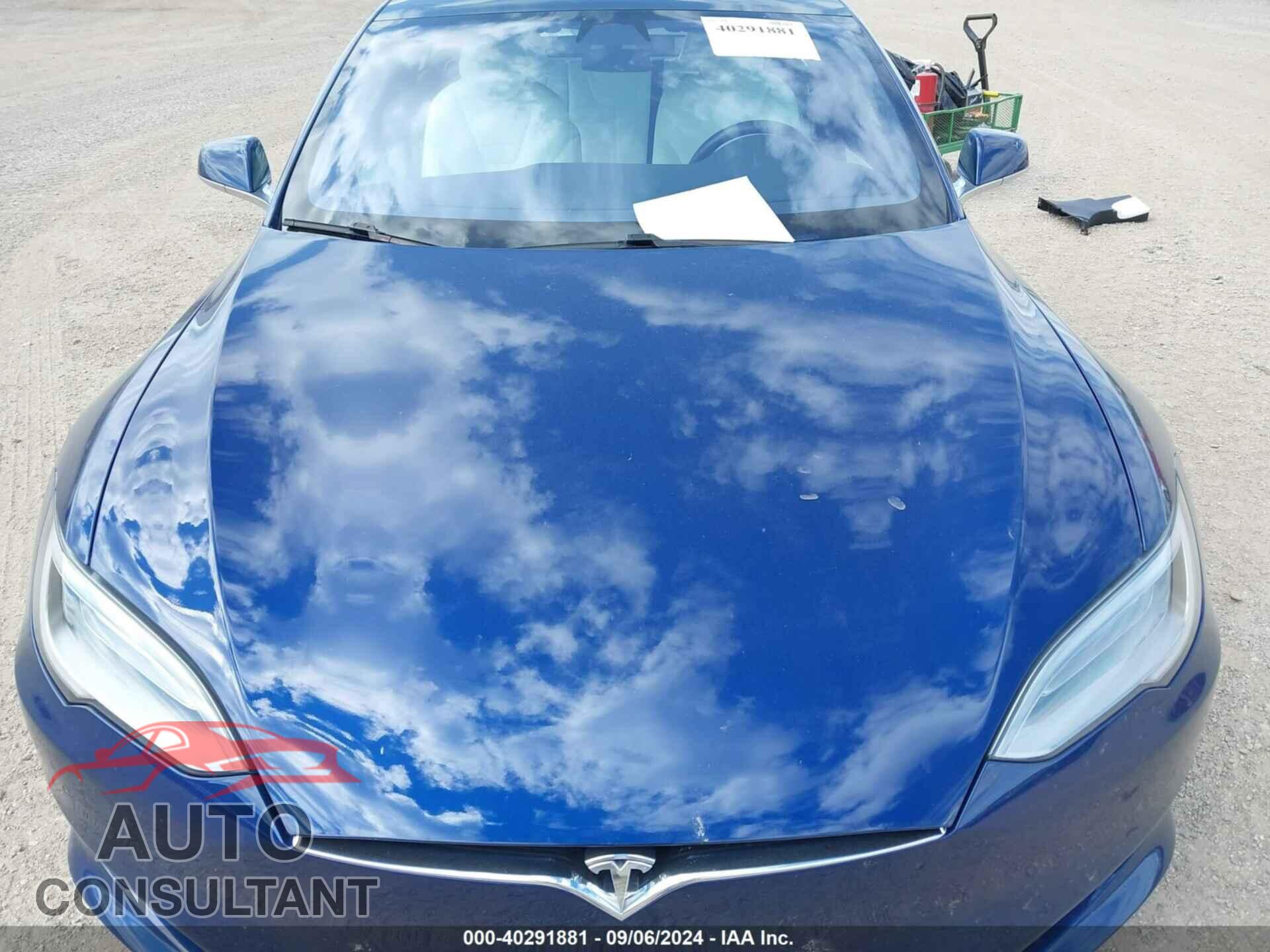 TESLA MODEL S 2017 - 5YJSA1E27HF210856