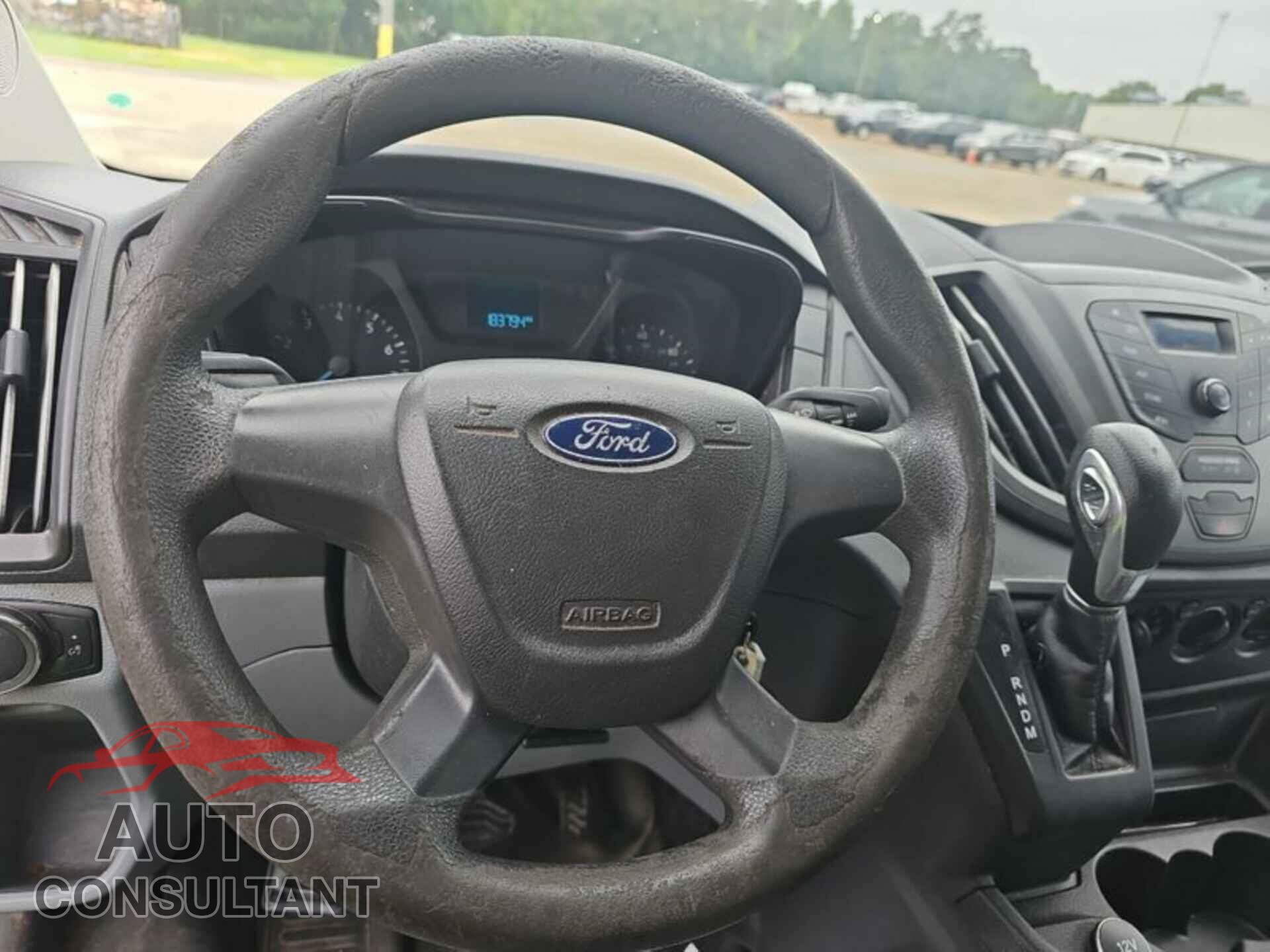 FORD TRANSIT-150 2017 - 1FTYE9ZM8HKB51117