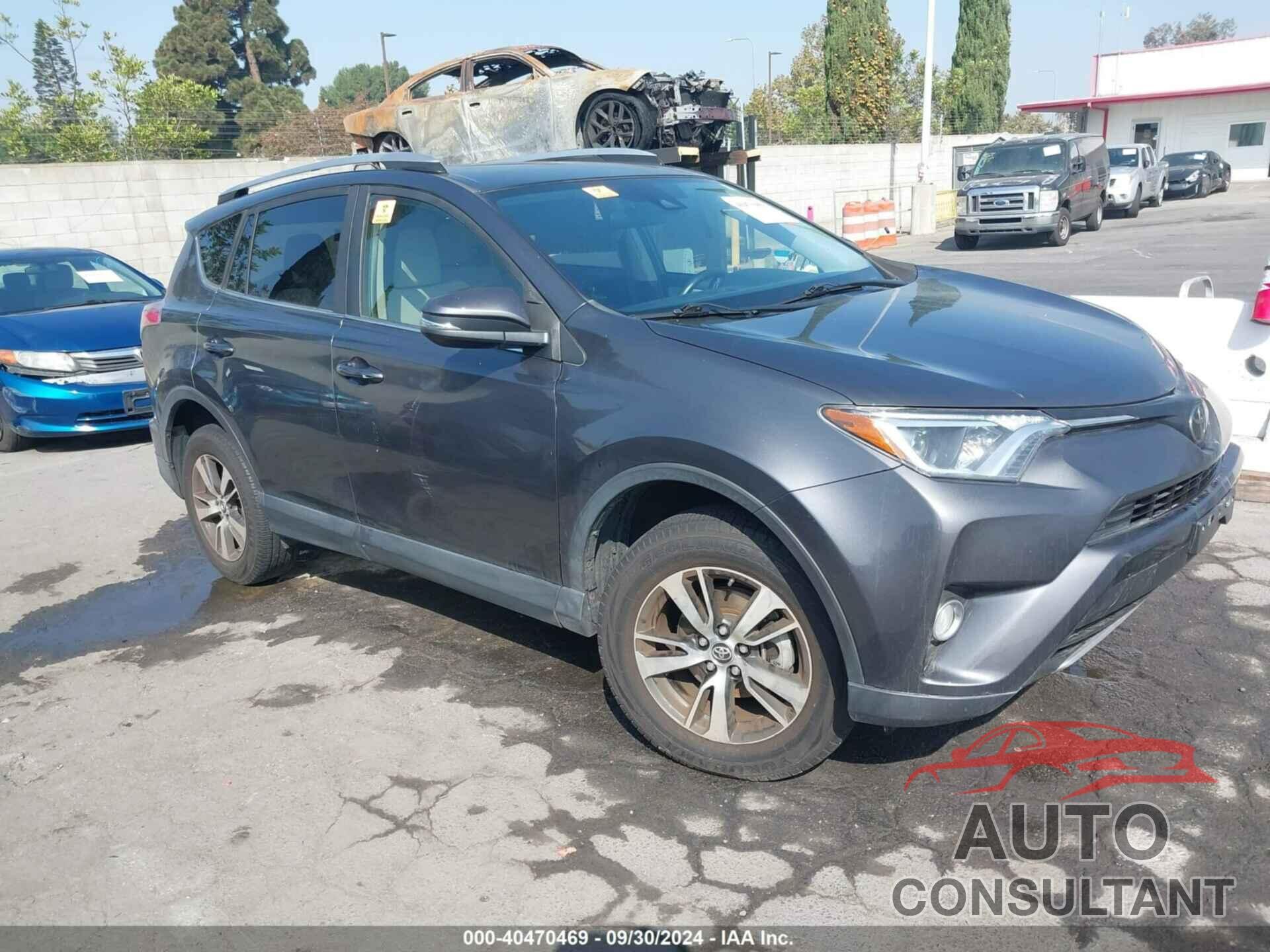 TOYOTA RAV4 2018 - JTMWFREV2JJ731848