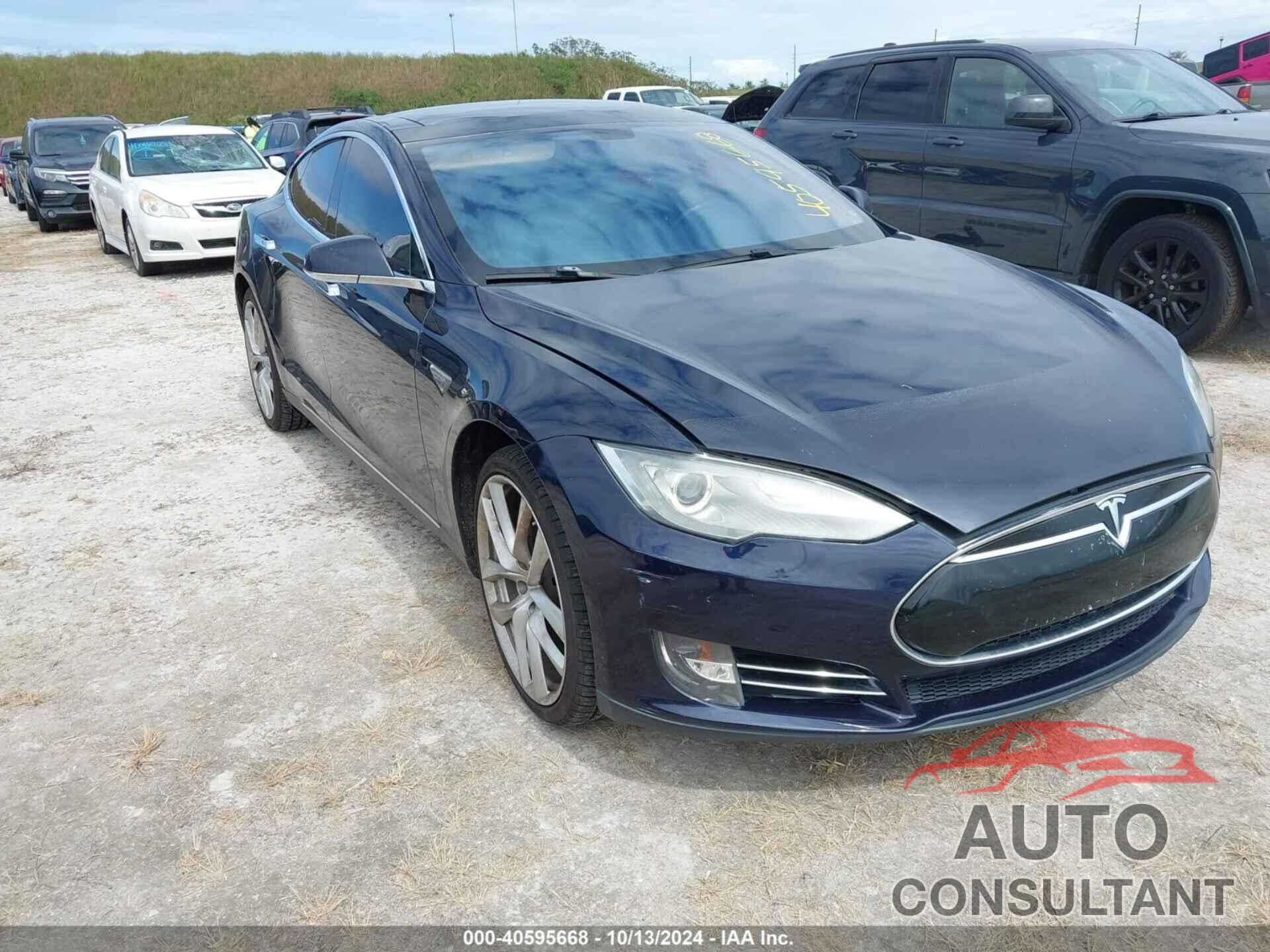 TESLA MODEL S 2013 - 5YJSA1DP9DFP10833