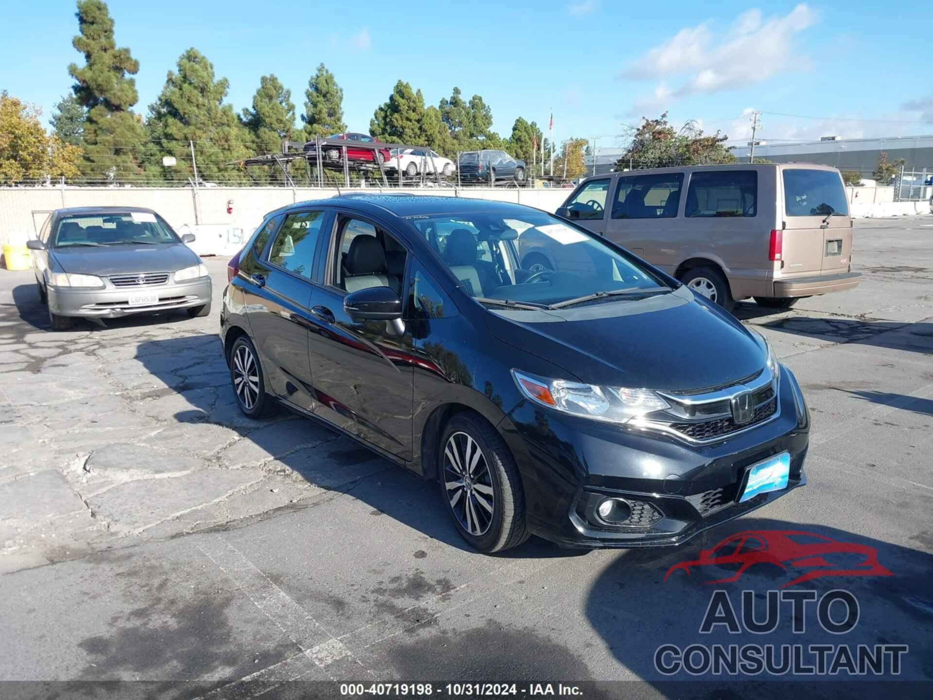 HONDA FIT 2018 - 3HGGK5H97JM719173