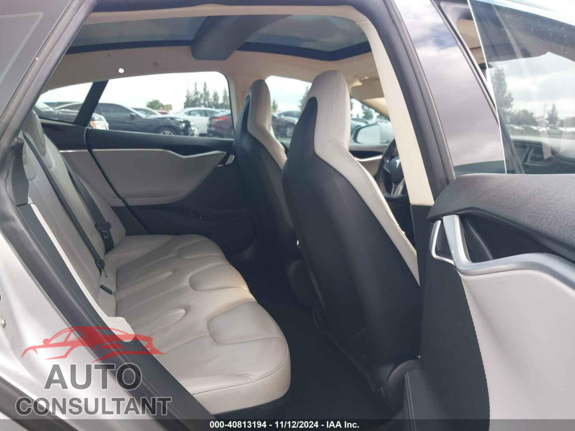TESLA MODEL S 2013 - 5YJSA1CN9DFP28152