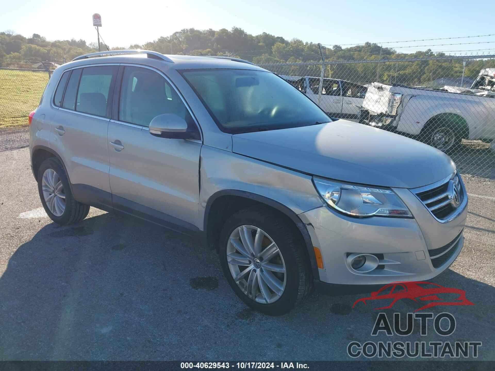 VOLKSWAGEN TIGUAN 2011 - WVGAV7AX0BW524237