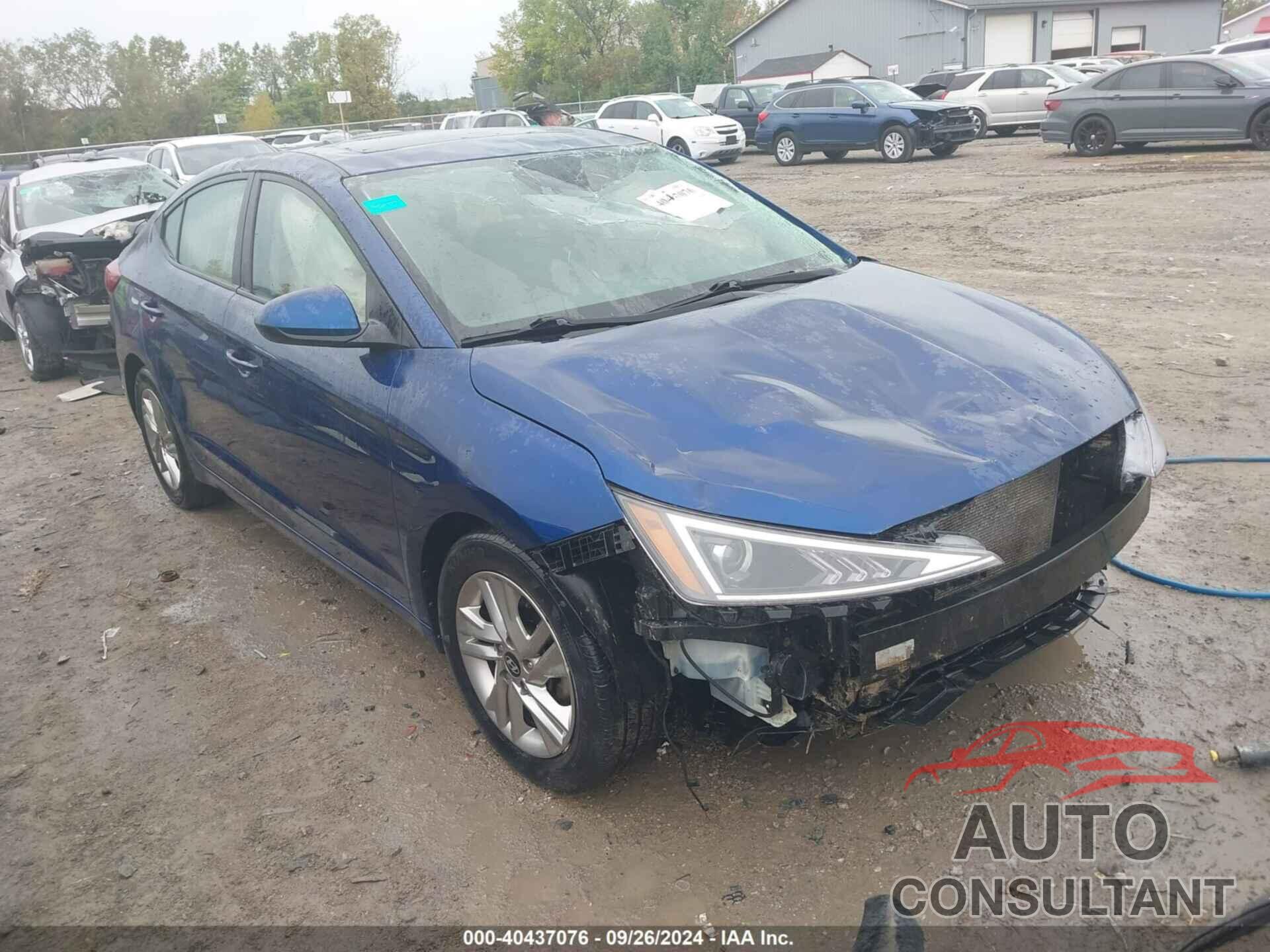 HYUNDAI ELANTRA 2019 - 5NPD84LF4KH447017