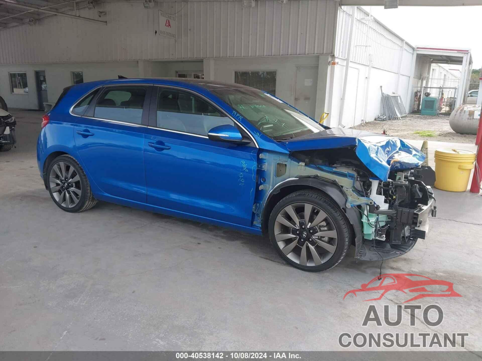 HYUNDAI ELANTRA GT 2018 - KMHH55LC1JU033361