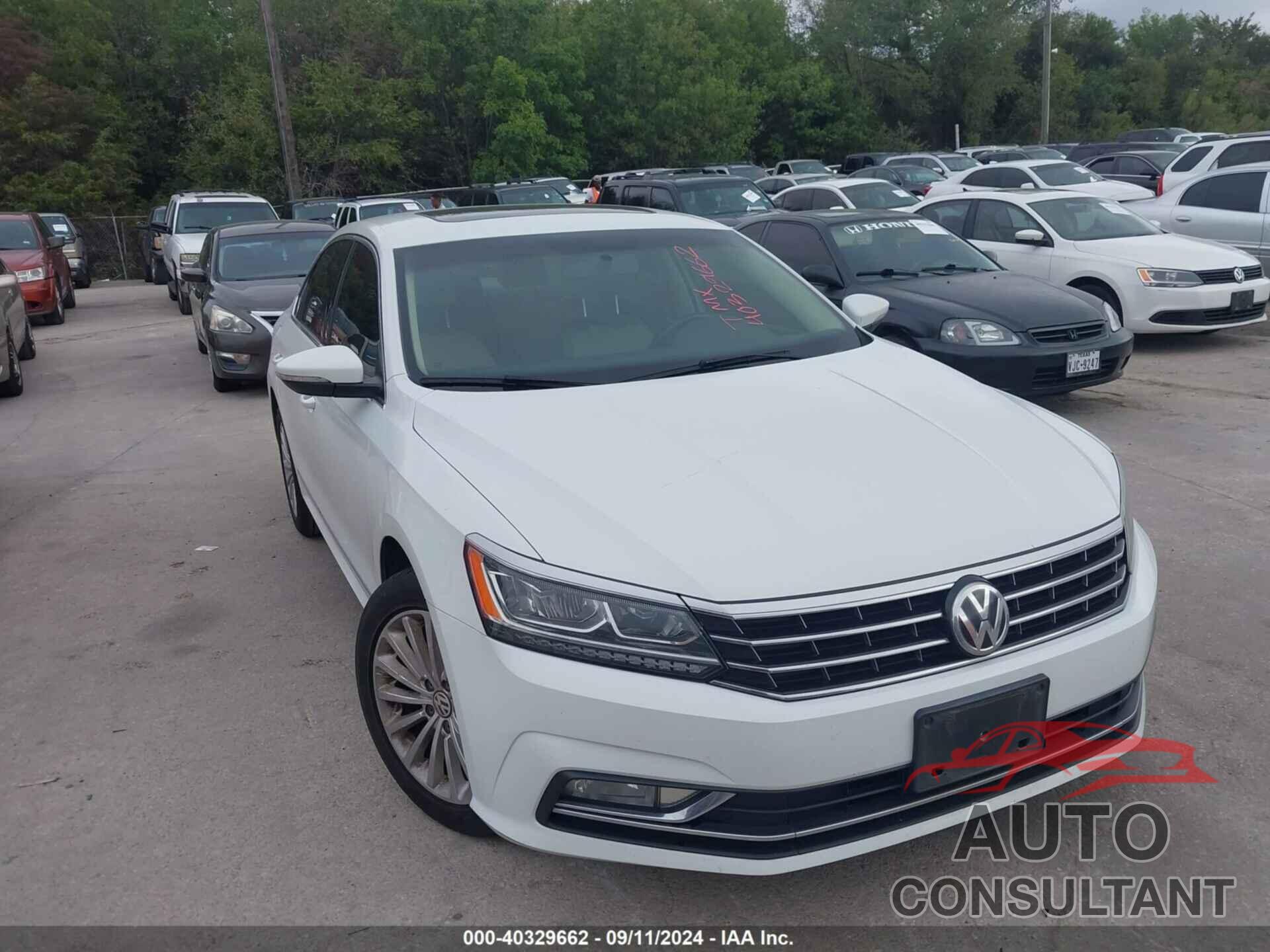 VOLKSWAGEN PASSAT 2017 - 1VWBT7A39HC006355