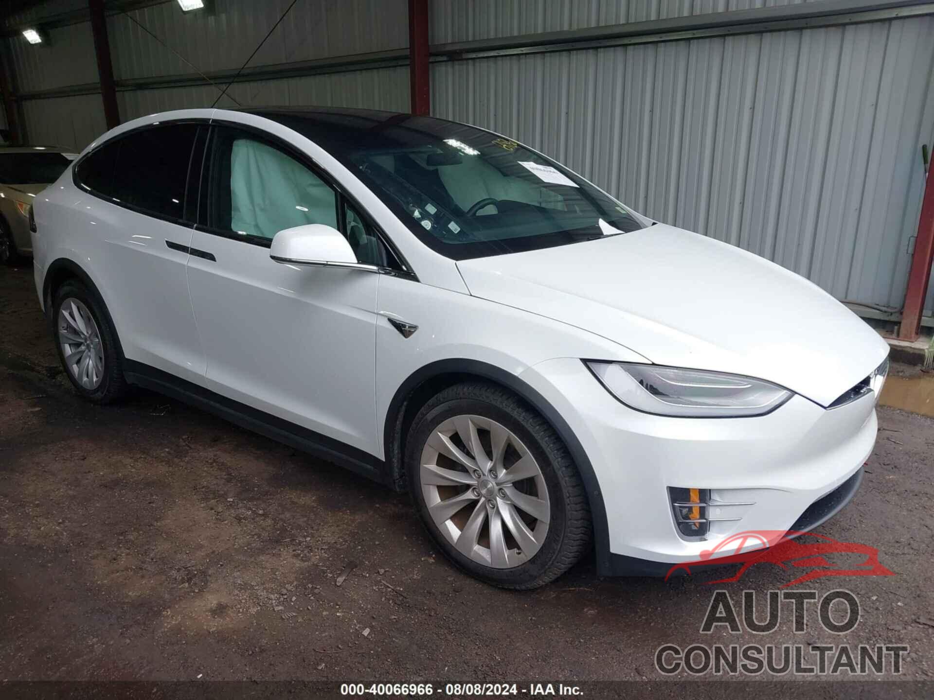 TESLA MODEL X 2020 - 5YJXCAE25LF286486