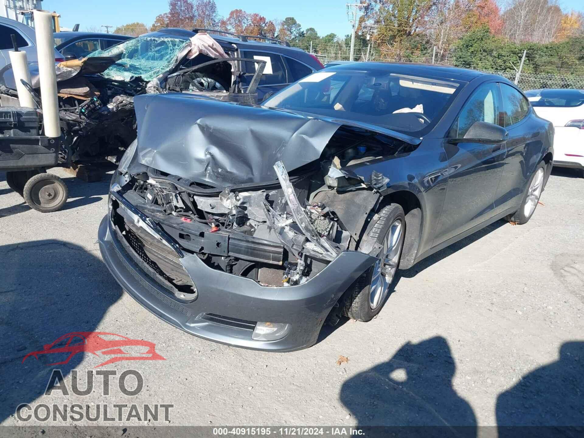TESLA MODEL S 2013 - 5YJSA1DP7DFP11737
