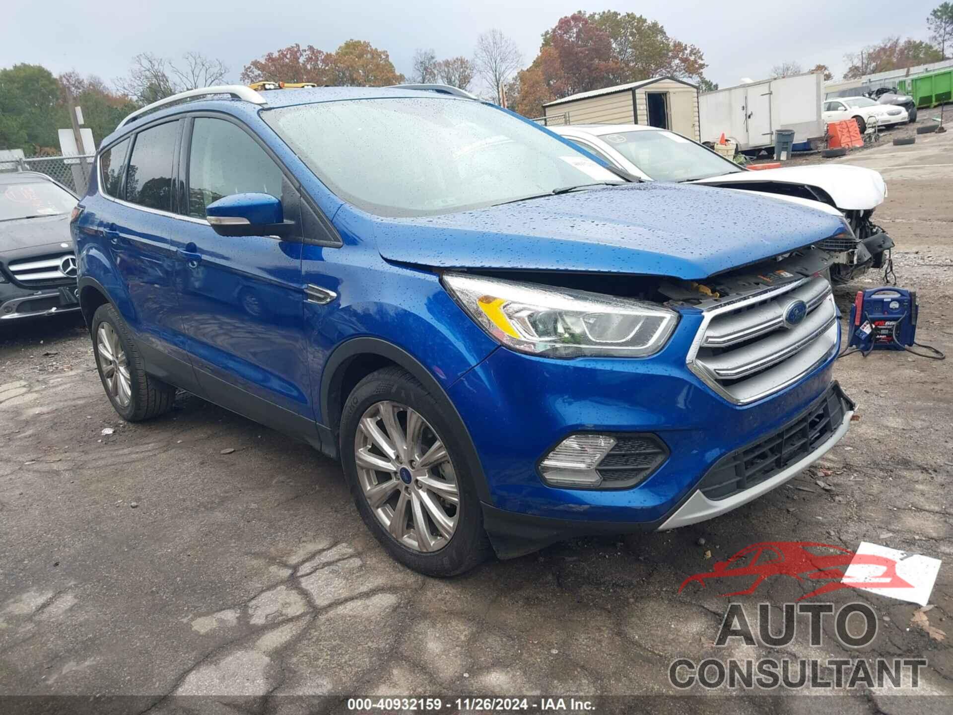 FORD ESCAPE 2017 - 1FMCU0JD8HUA69330