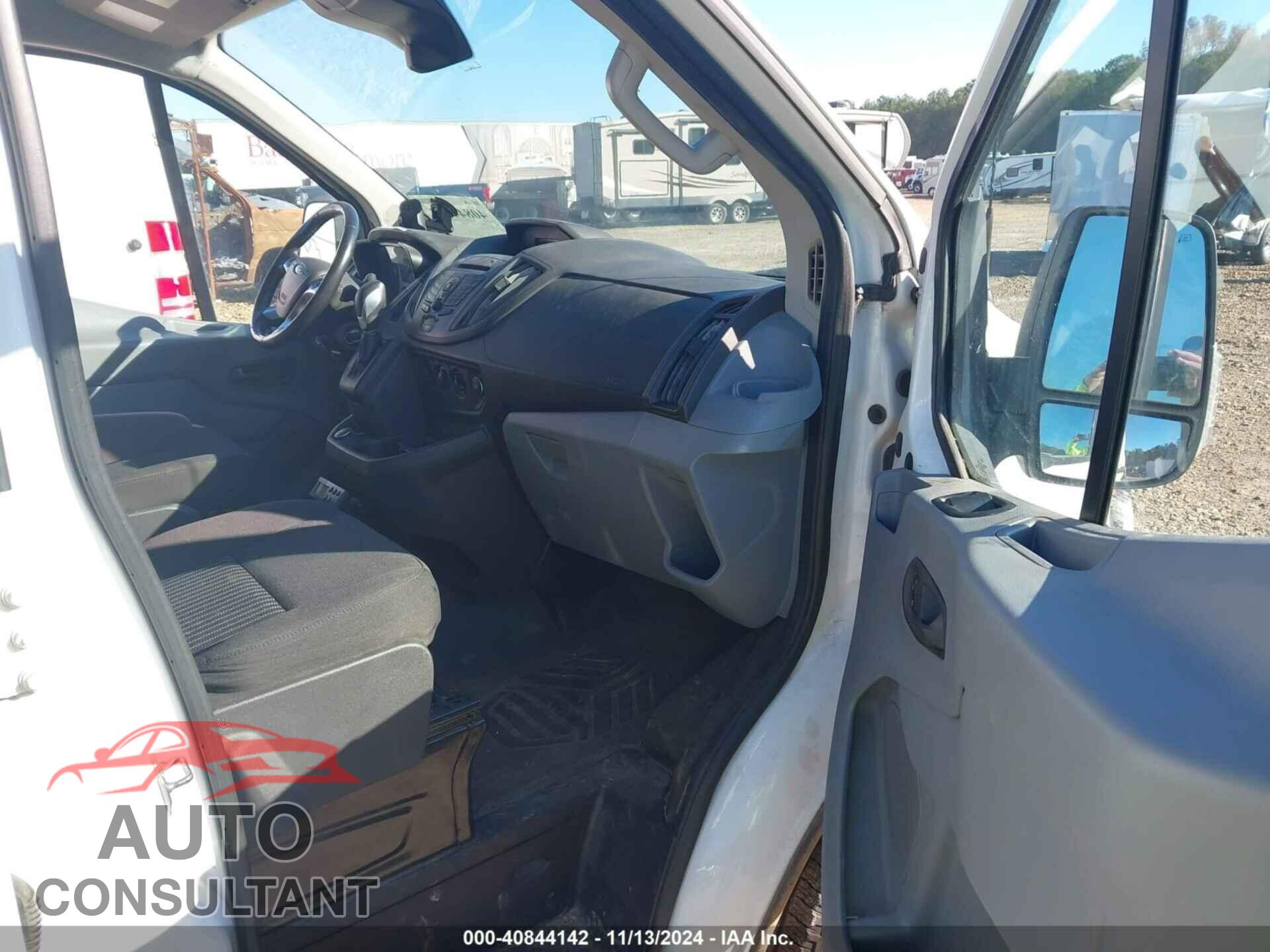 FORD TRANSIT-250 2017 - 1FTYR2ZM9HKA75726