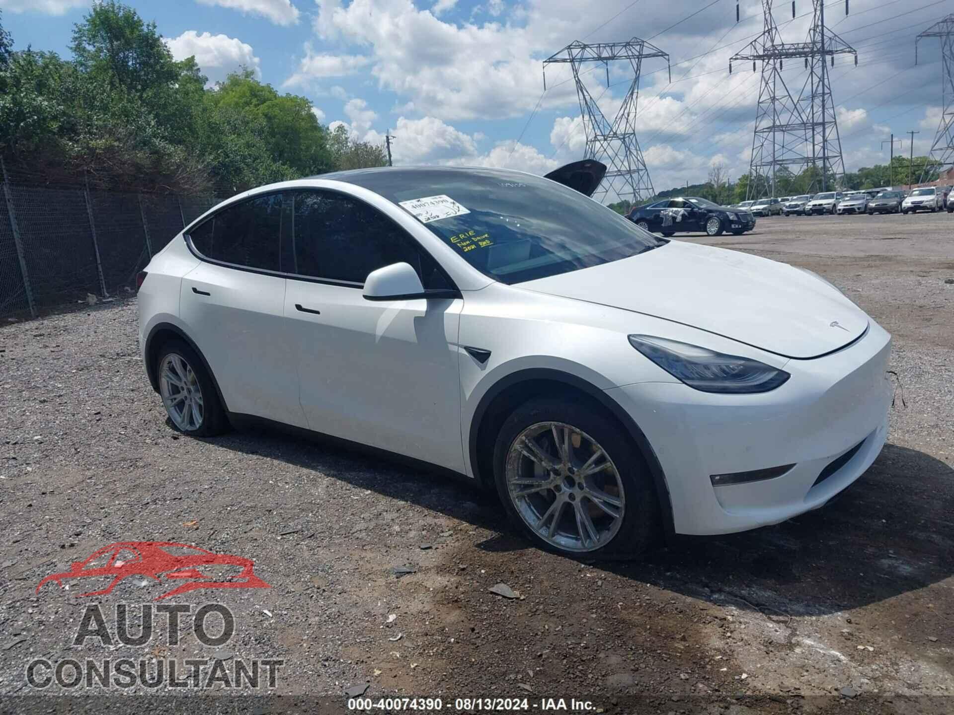 TESLA MODEL Y 2021 - 5YJYGDED1MF109155