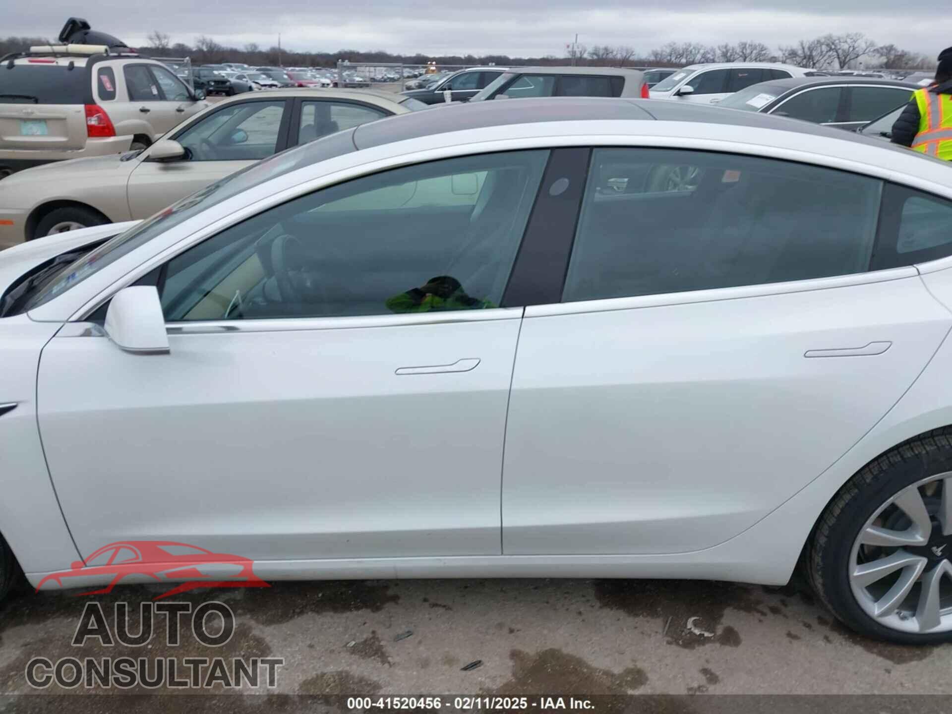 TESLA MODEL 3 2018 - 5YJ3E1EA2JF164732