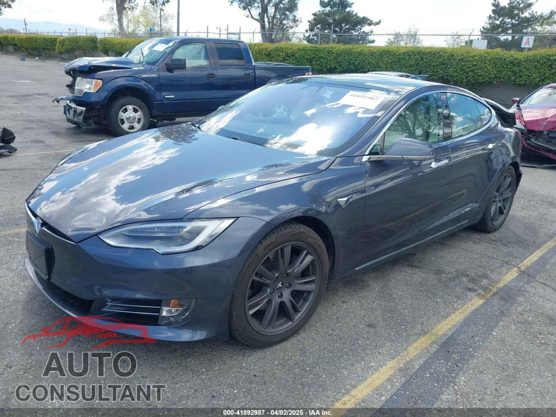 TESLA MODEL S 2018 - 5YJSA1E22JF250185