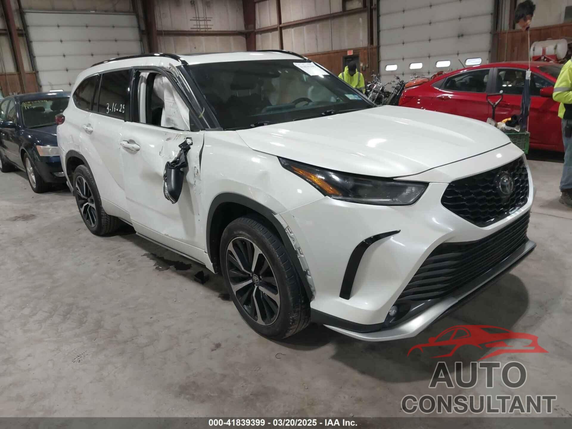 TOYOTA HIGHLANDER 2021 - 5TDJZRBH0MS059585