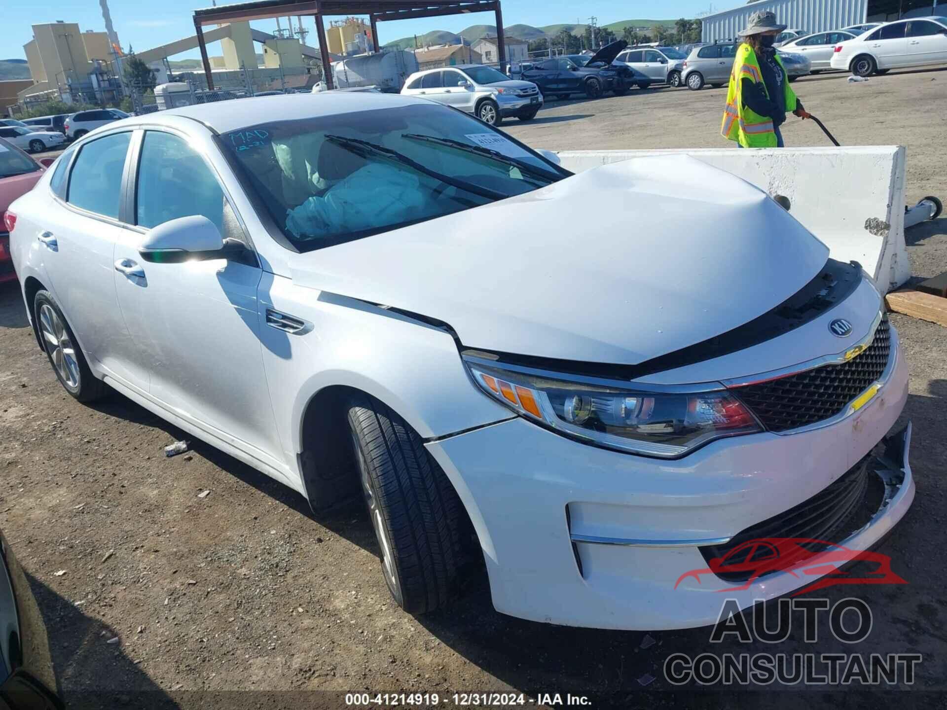 KIA OPTIMA 2018 - 5XXGT4L37JG264092